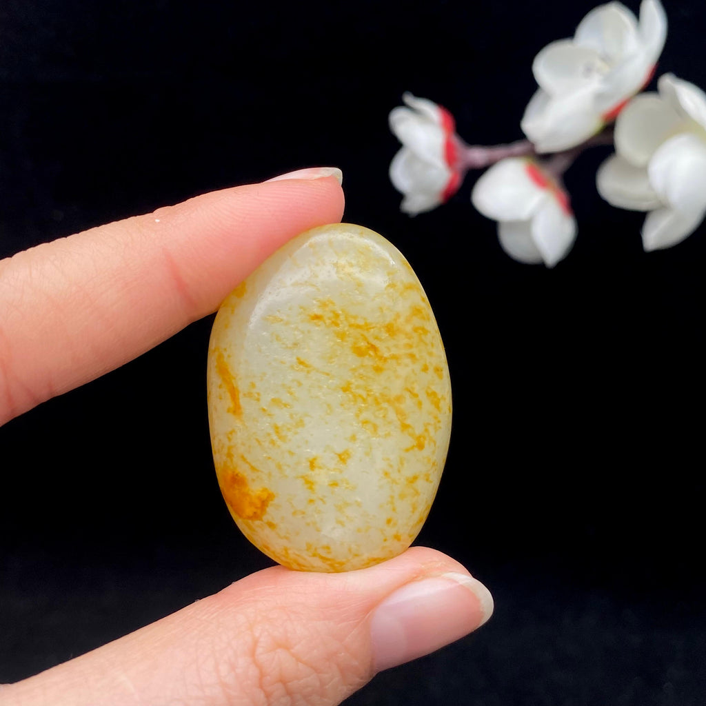 和田玉满洒金皮籽料（28.5g）