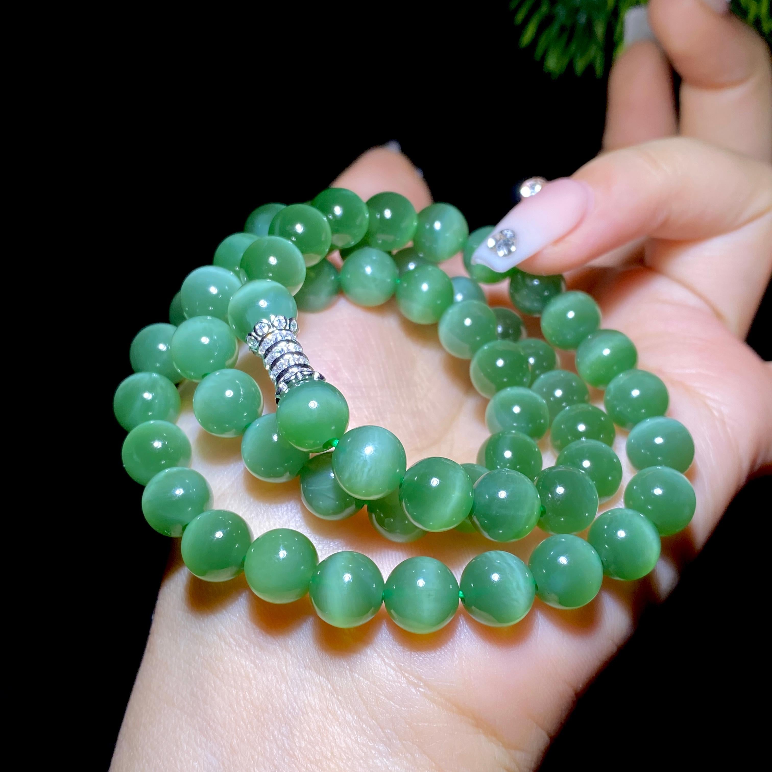 天然和田玉碧玉猫眼ペンダント 緑色 天然和田玉碧玉猫眼ペンダント 緑色