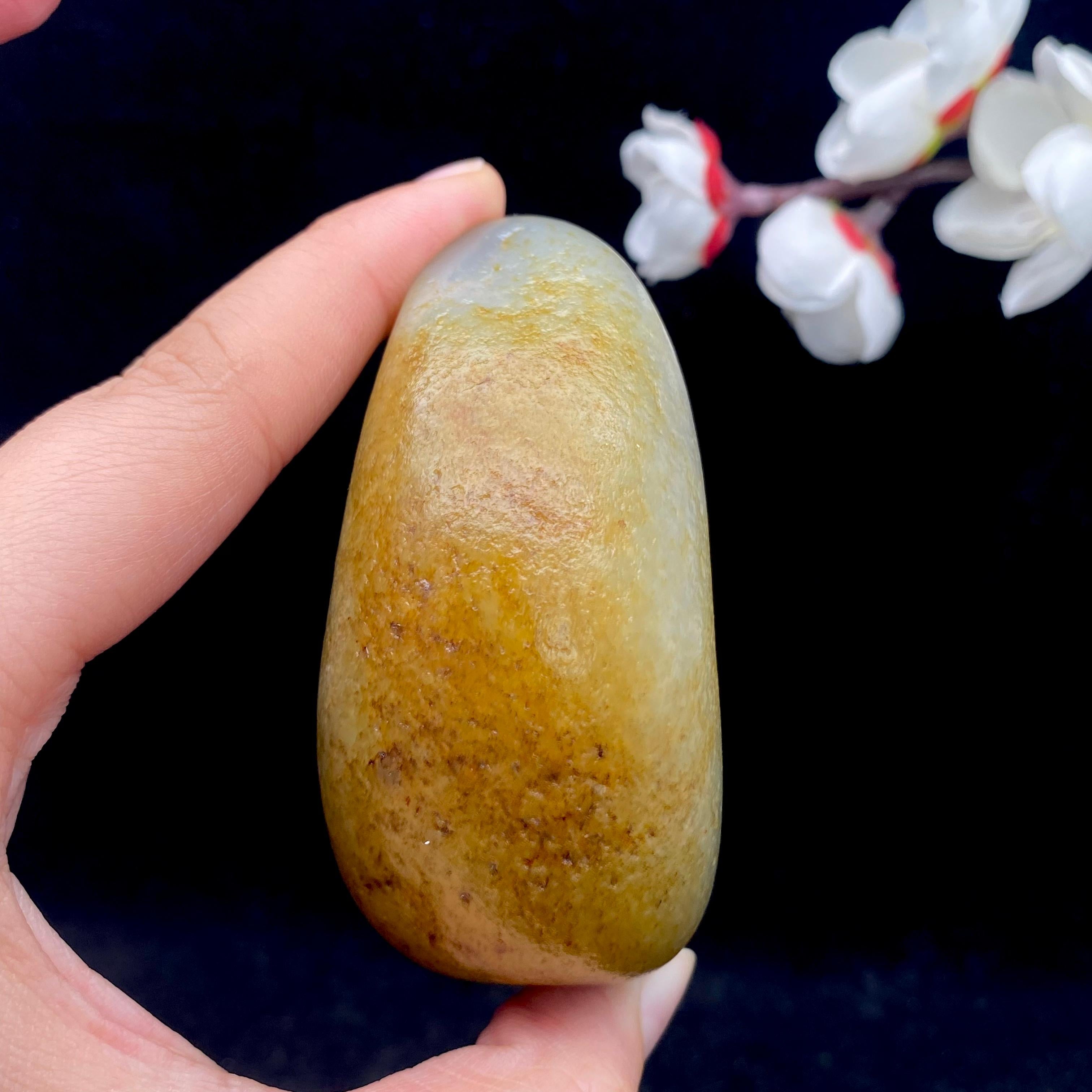 和田玉聚黄皮籽料手把件（230g）