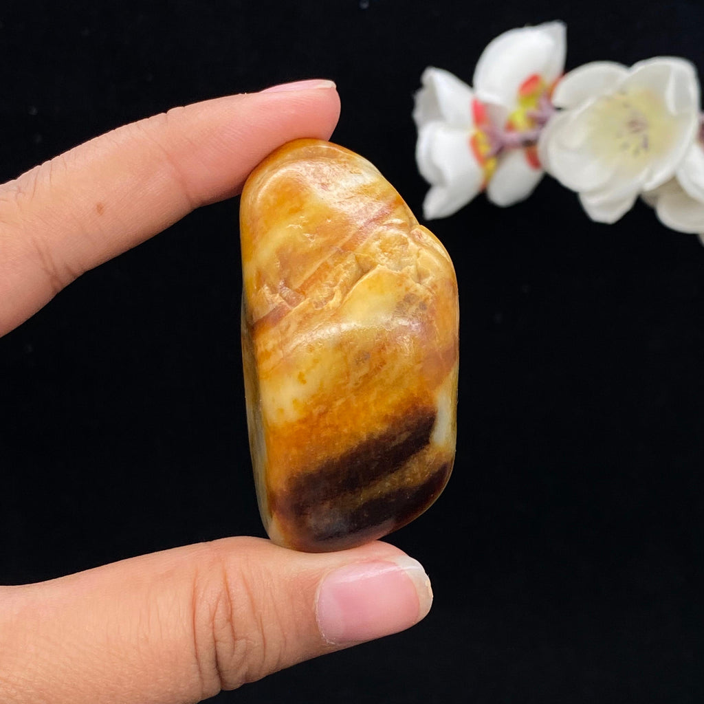 和田玉聚红皮籽料手把件（86.2g）