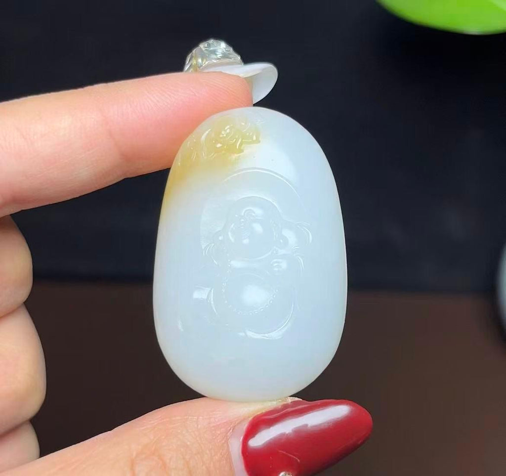 新疆和田玉且末糖白羊脂玉佛公（33.7g）