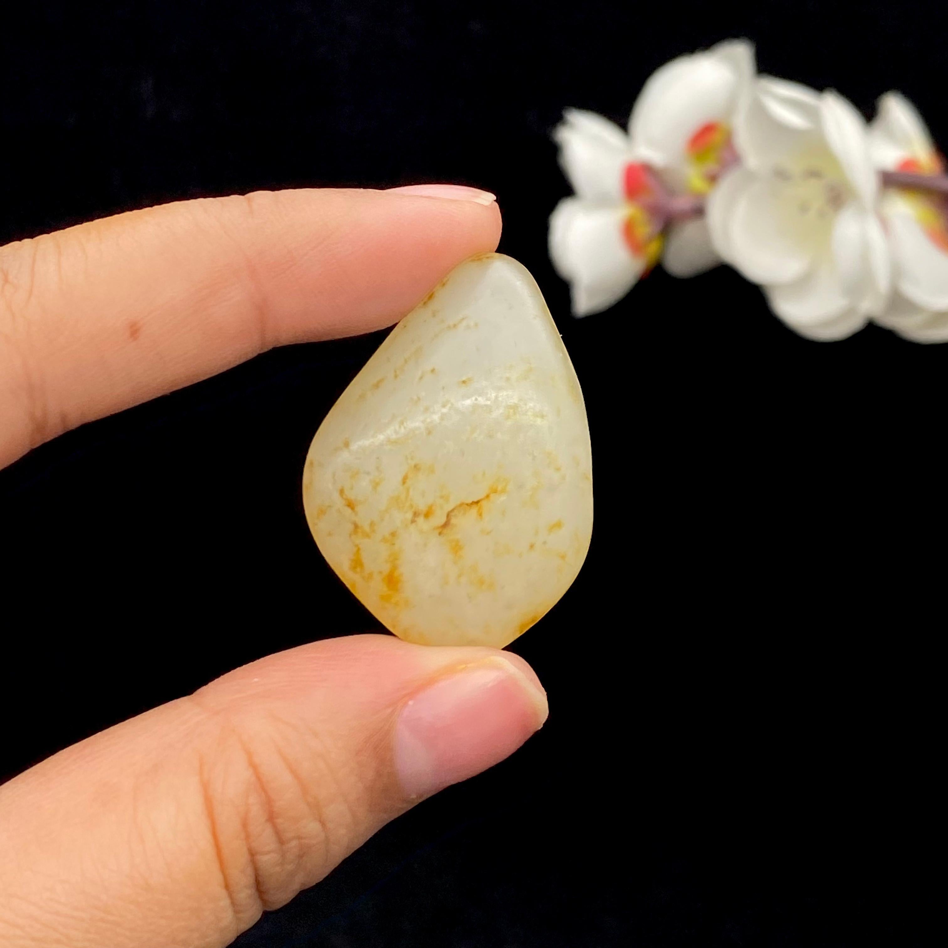 【超值推荐】和田玉洒金皮籽料（13.1g）