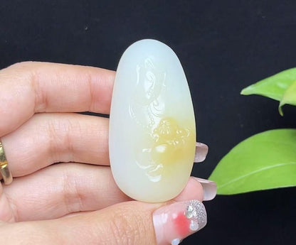新疆和田玉且末糖羊脂玉观音佛吉祥如意（27.6g）