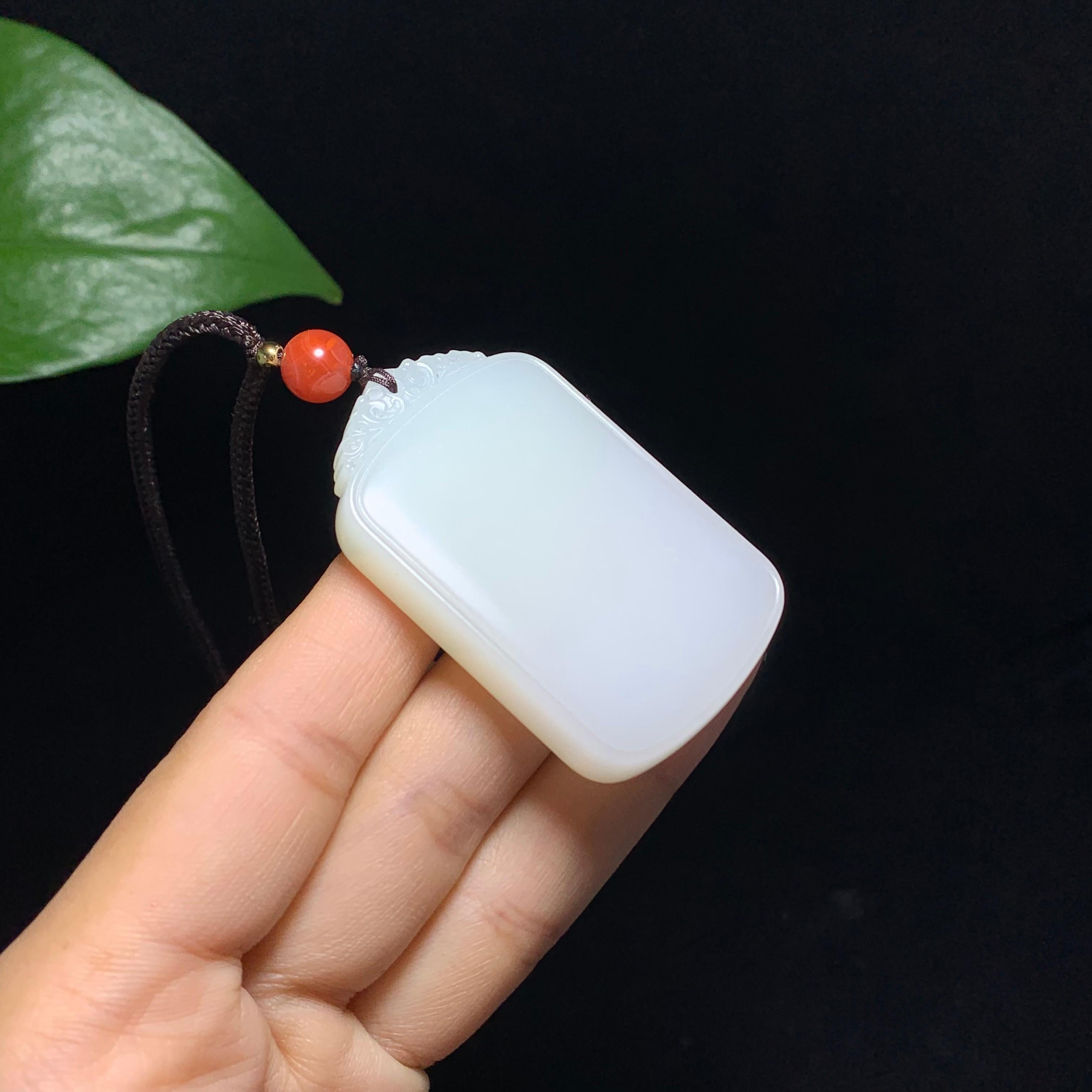 高品质和田山料白玉无事牌挂件（37.7g）