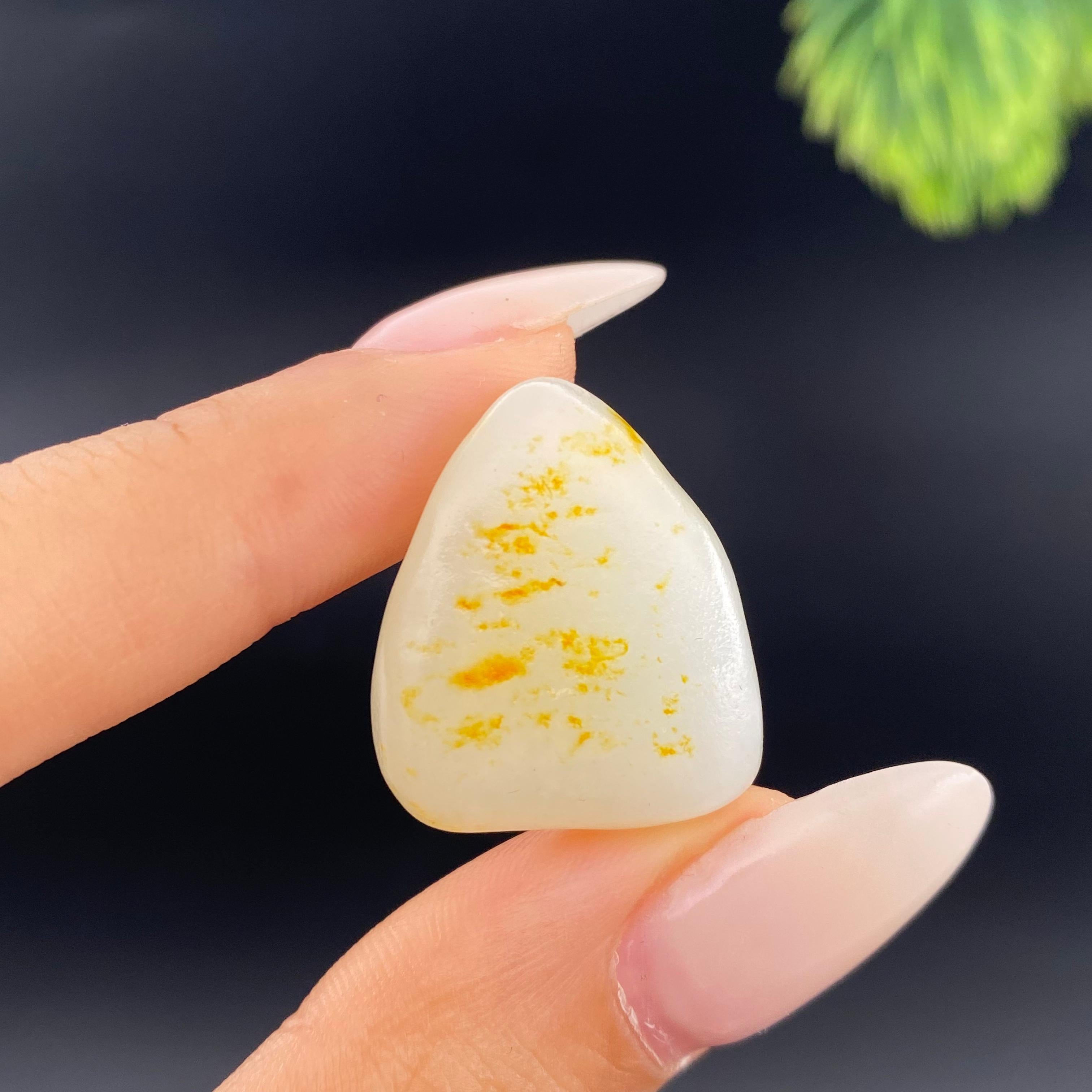 和田玉洒金皮籽料挂件（6.98g）