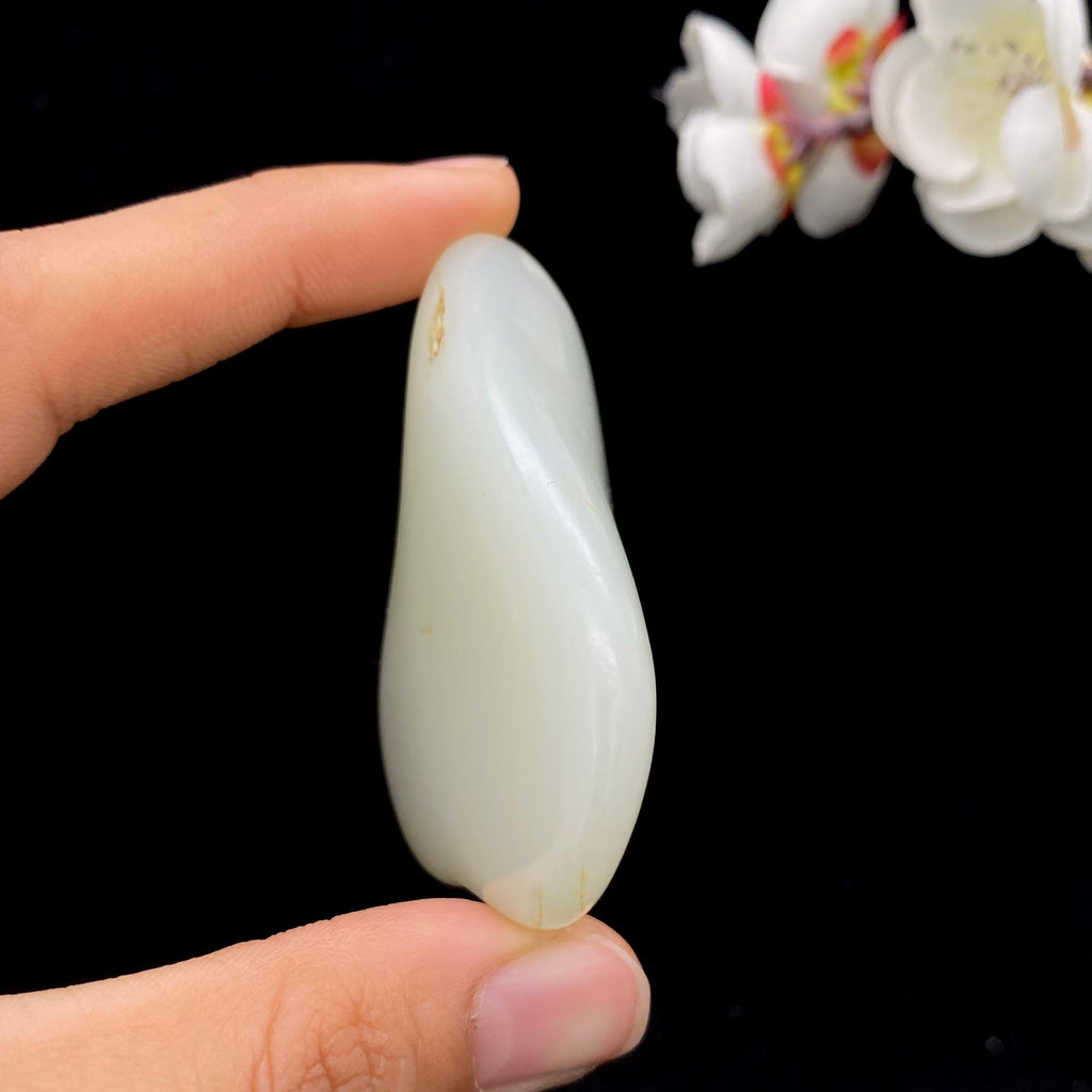 和田玉白玉籽料手把件（98.2g）