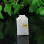 和田玉洒金皮籽料无事牌（27.7g）