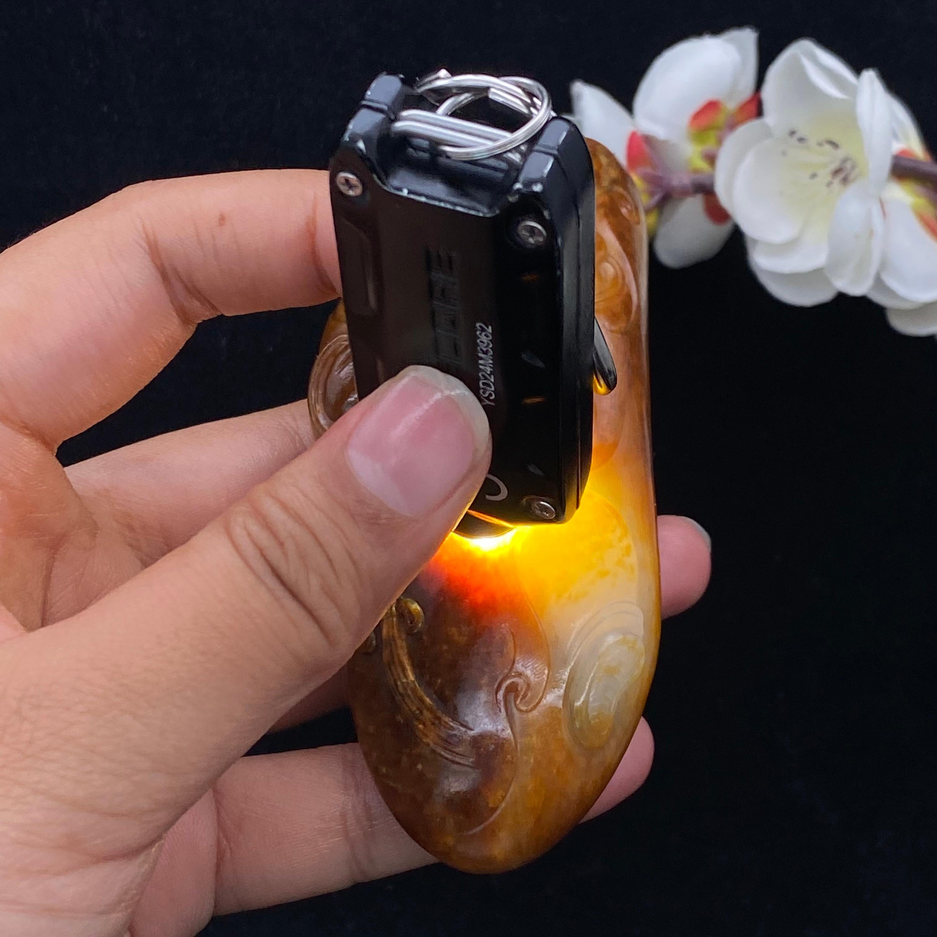 和田玉黄沁皮籽料【财神】手把件（203.7g）