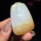 和田玉糖白挂件莲花观音（37.8g）