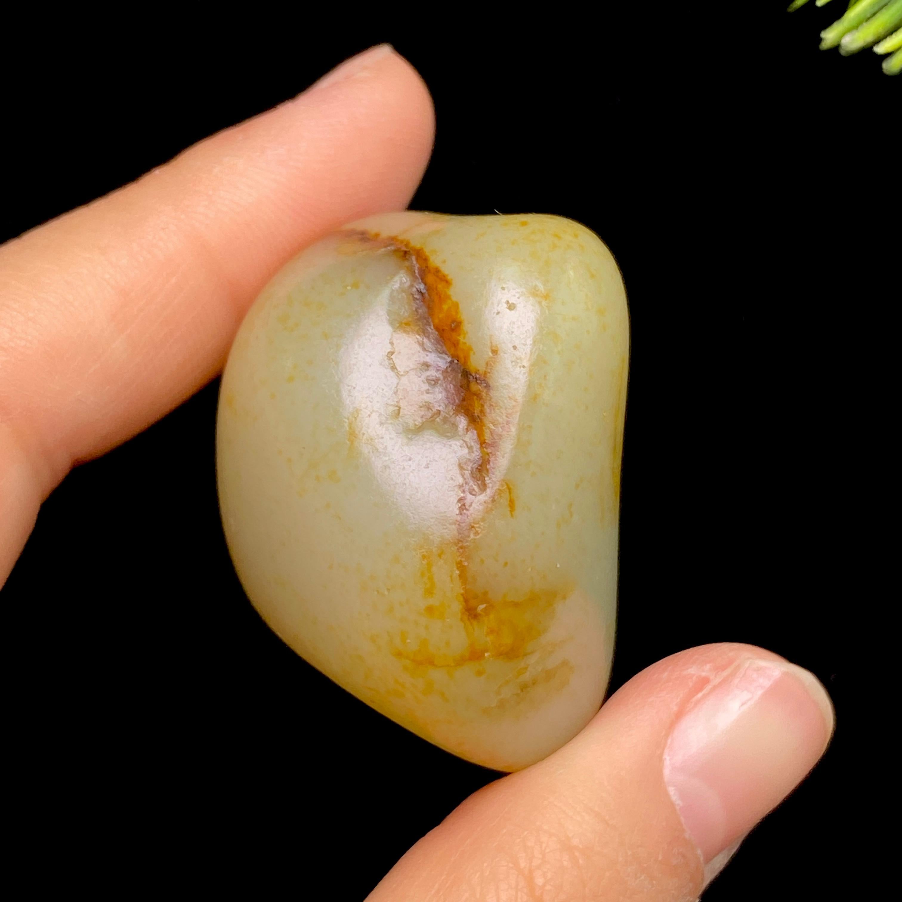 和田玉洒金皮籽料（52.9g）