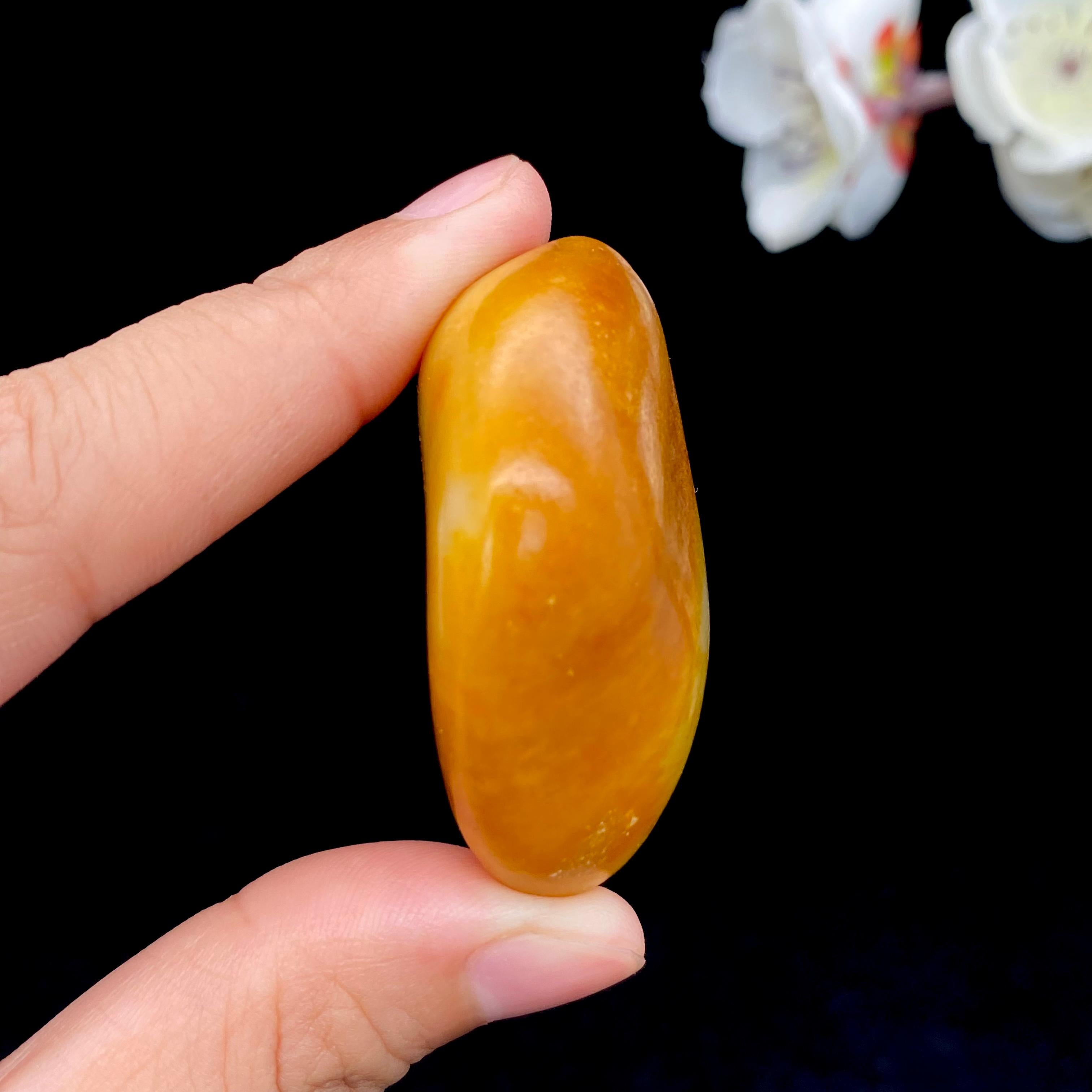 和田玉聚黄皮籽料原石（42.9g）