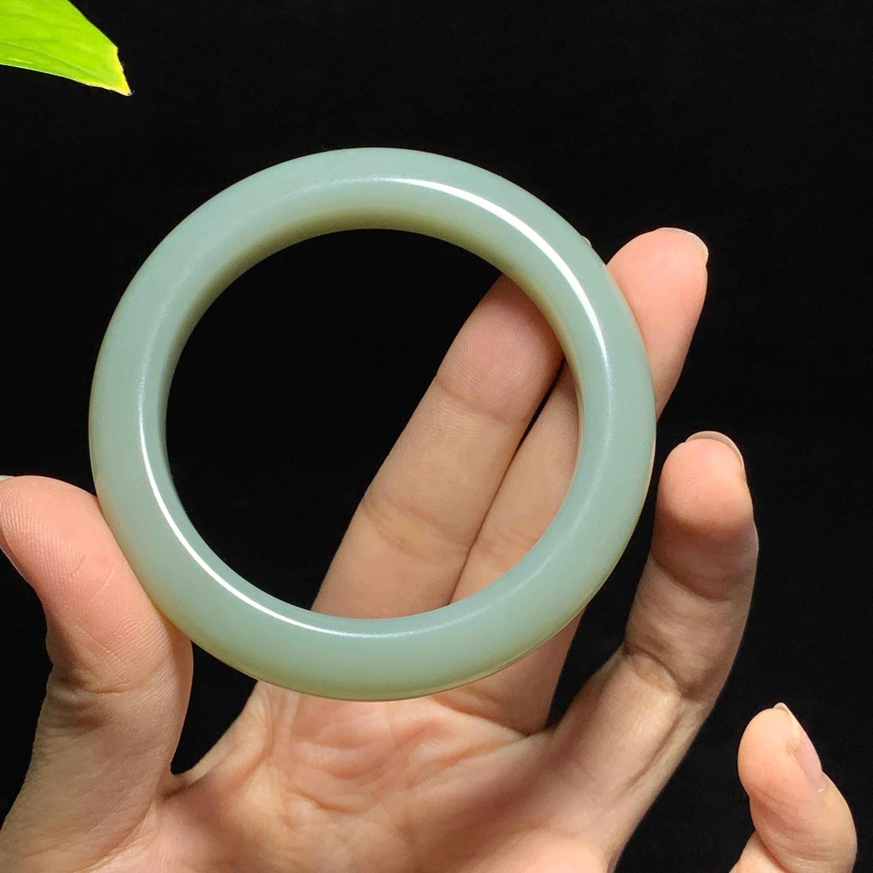 和田山料羊脂白玉无事牌挂件（66.5g）