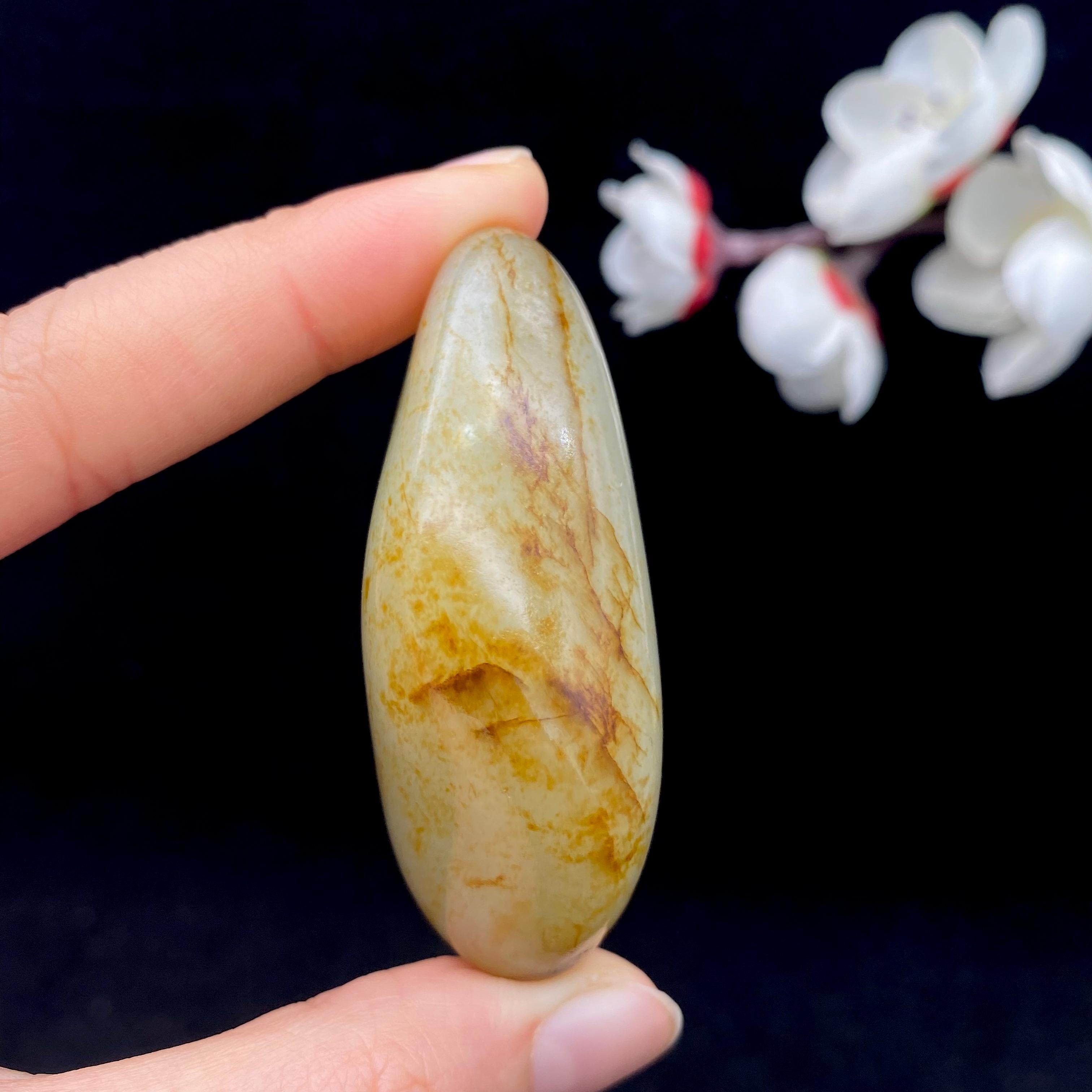 和田玉洒金皮籽料手把件（73.9g）