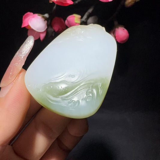 和田玉三色挂件连年有余（33.9g）