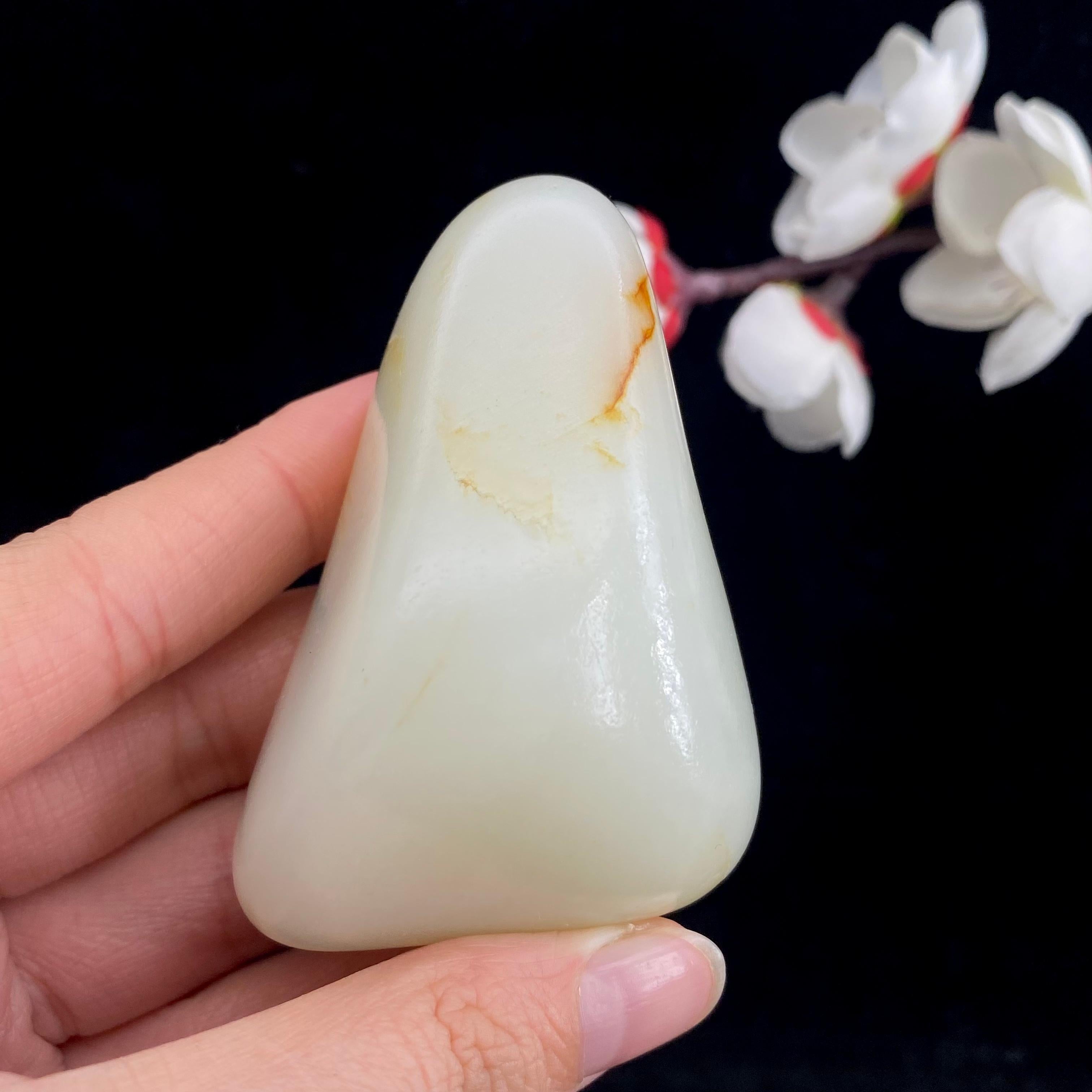 和田玉白玉带黄皮籽料原石（129.3g）