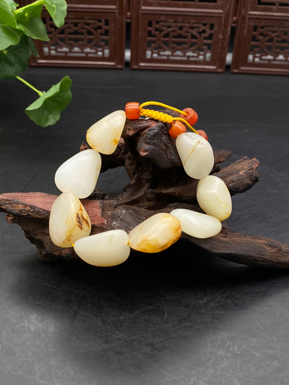 和田玉-洒金皮【精品手串】（63.4g）