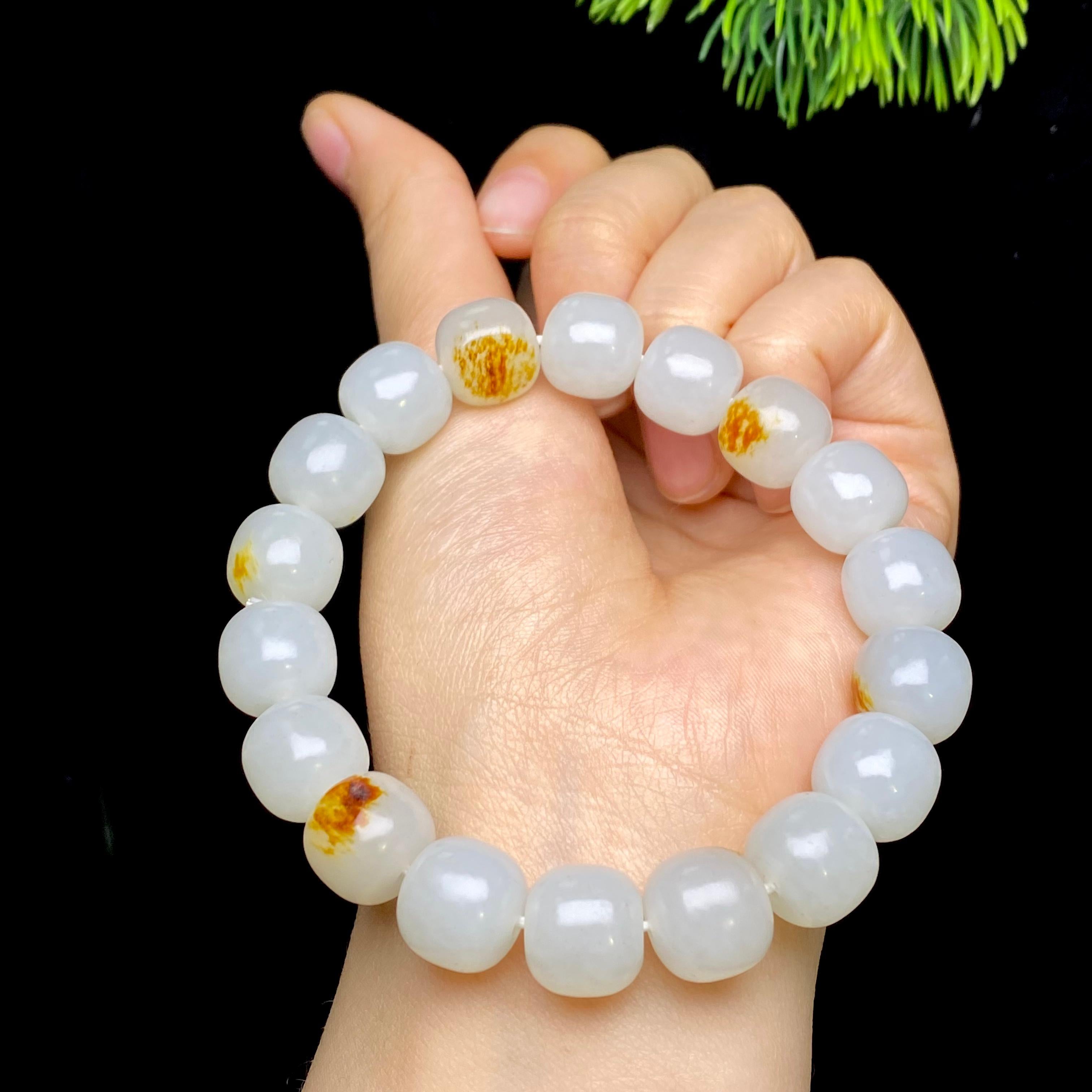 和田玉籽料老型珠手串（51.4g）