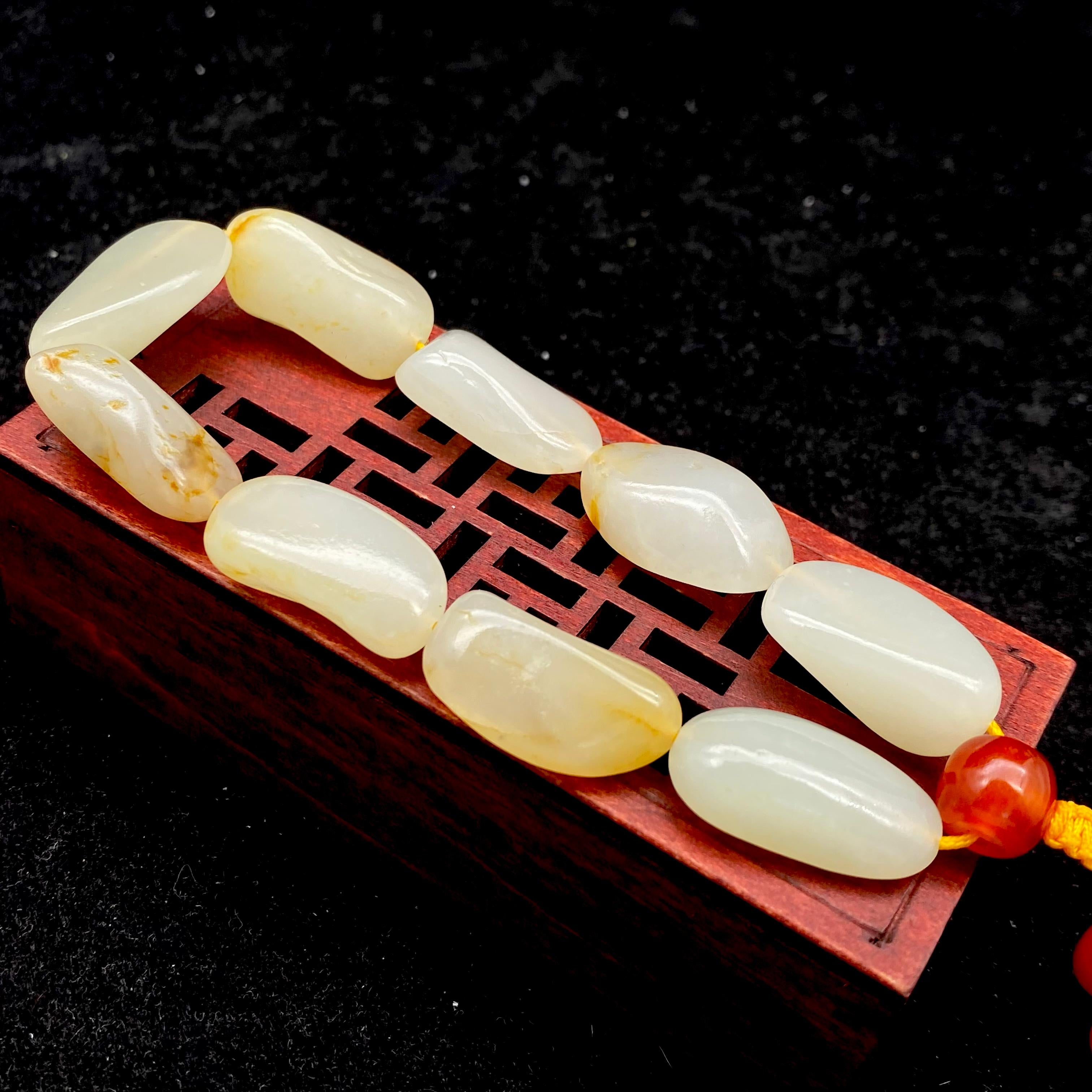 和田玉洒金皮【精品手串】（41.2g）
