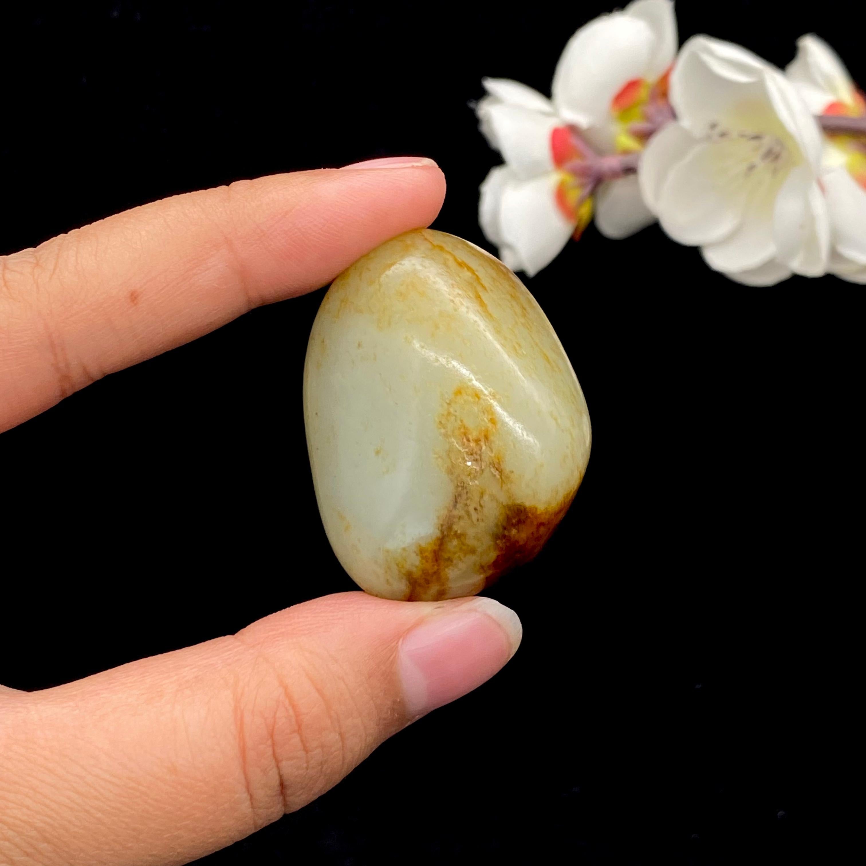 和田玉红皮籽料（42.9g）