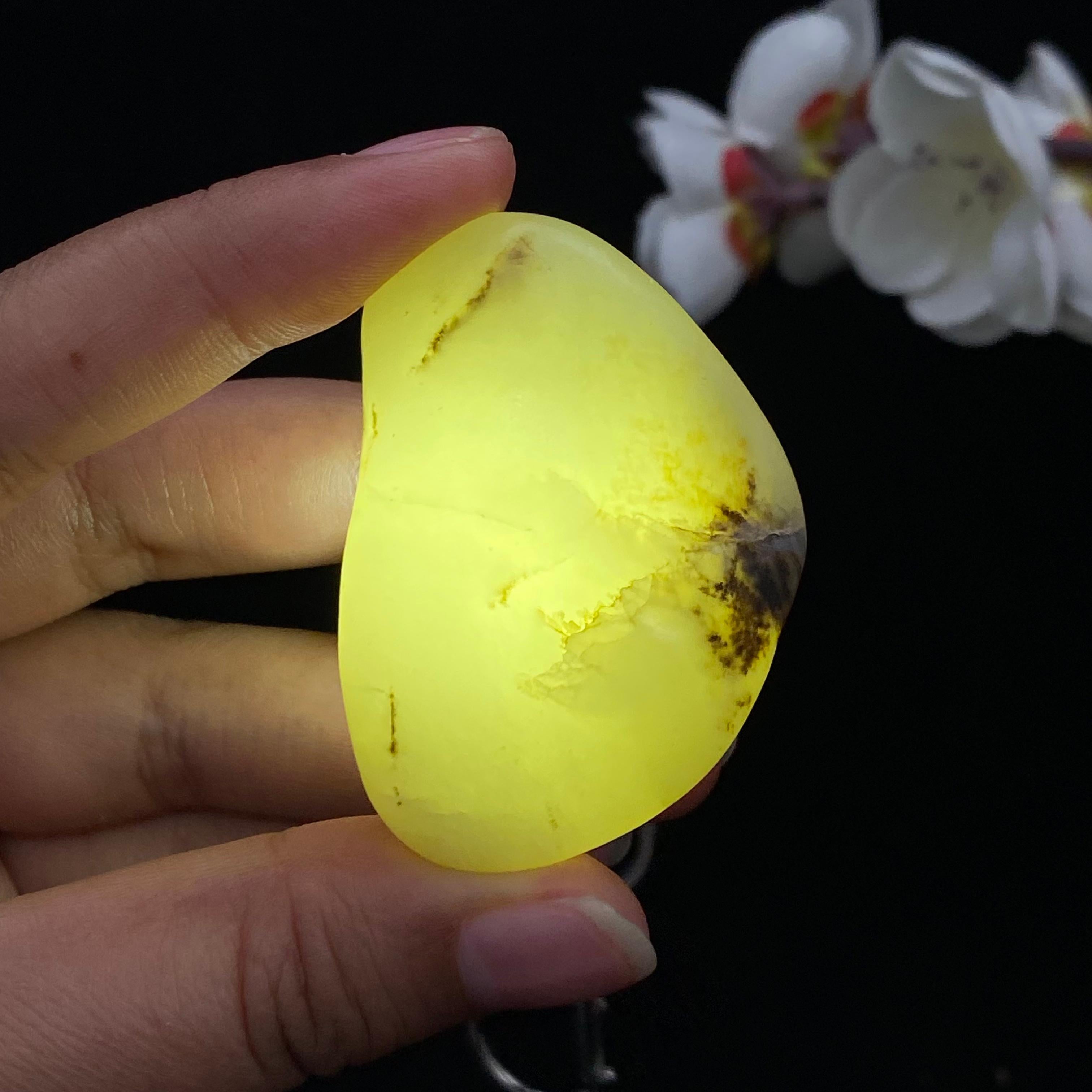 和田玉黄皮籽料（48.3g）