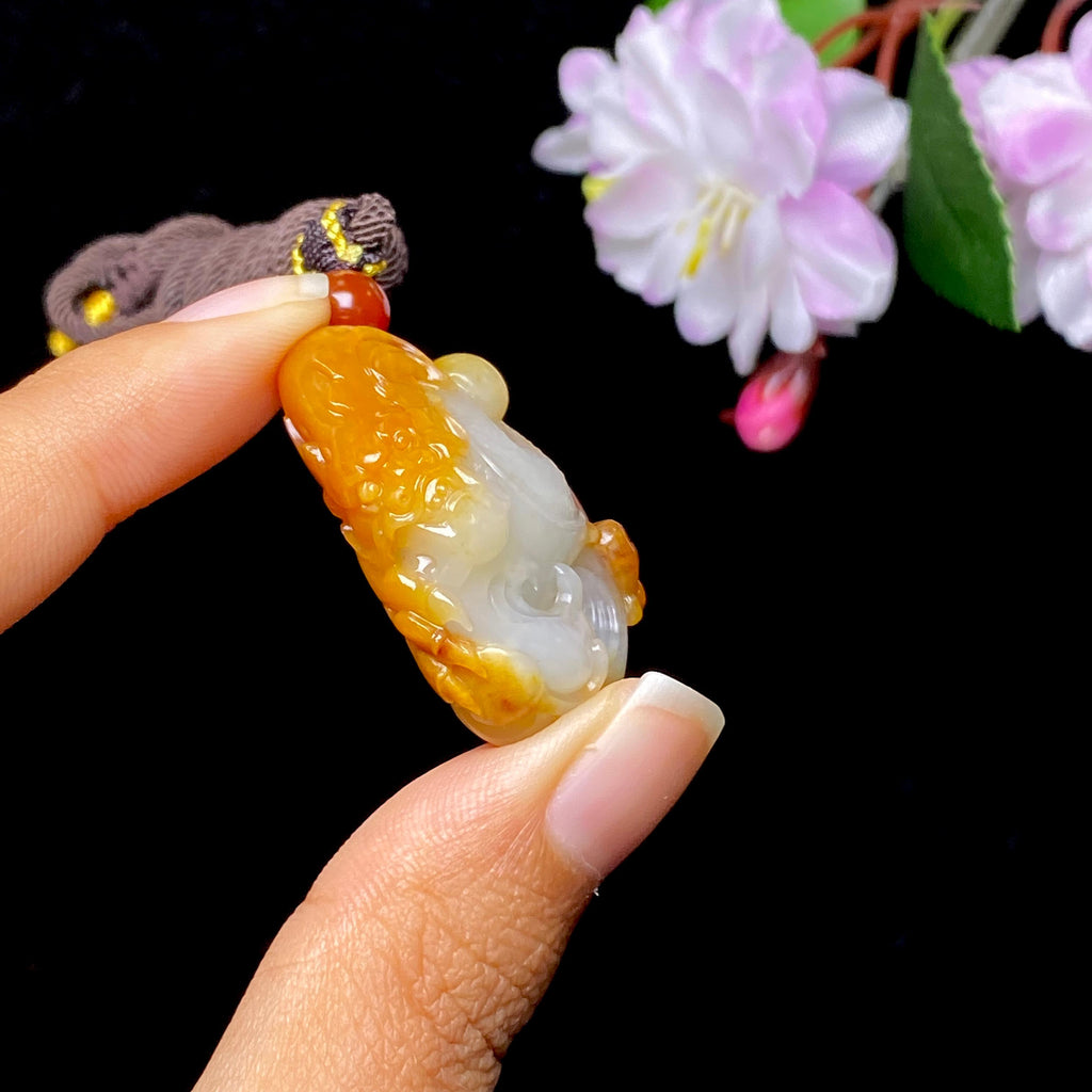 和田玉籽料龙行天下（19.7g）