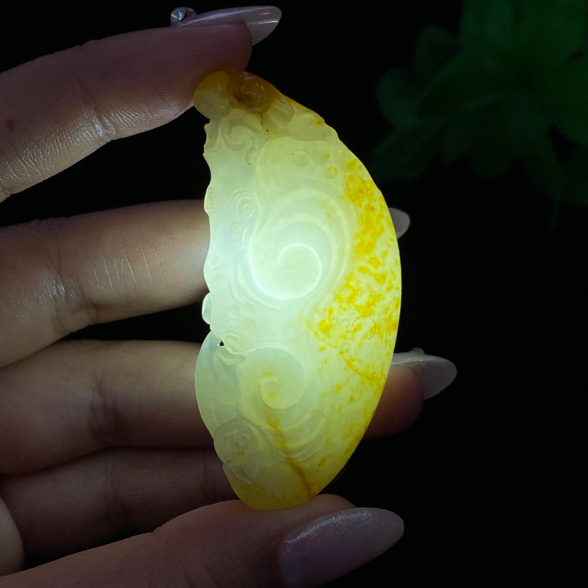 和田玉洒金皮籽料【灵猴献瑞】挂件（37.4g）