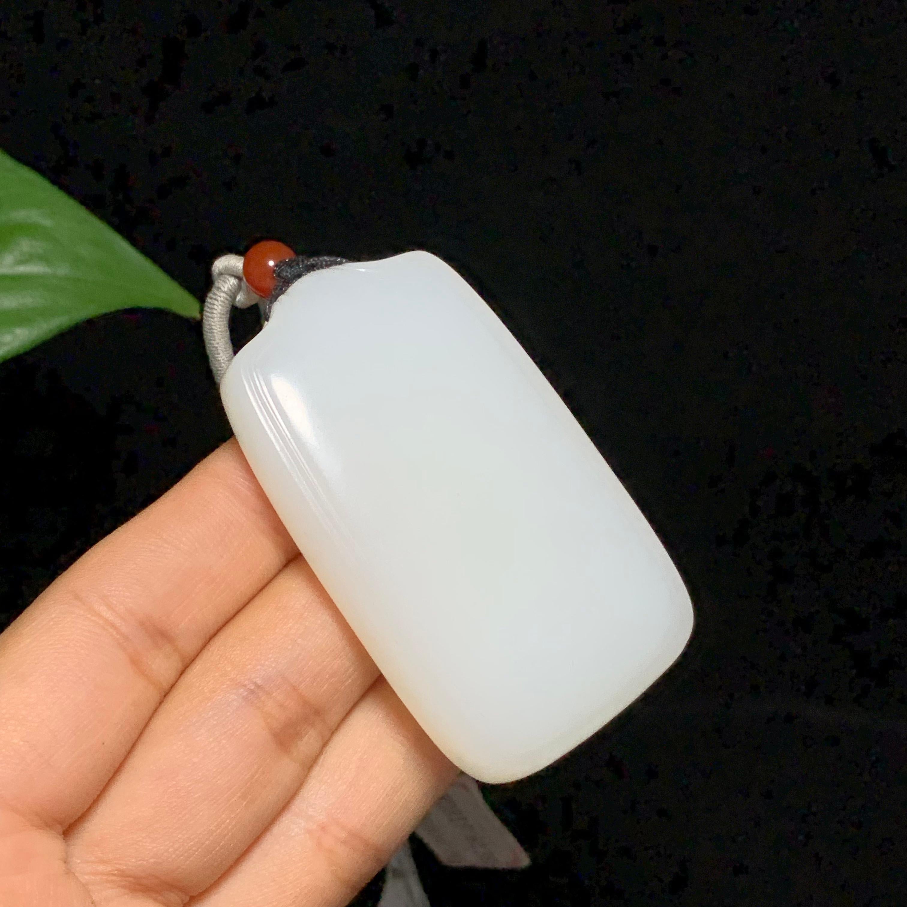 毕业级和田山料羊脂白玉无事牌挂件（52.0g）