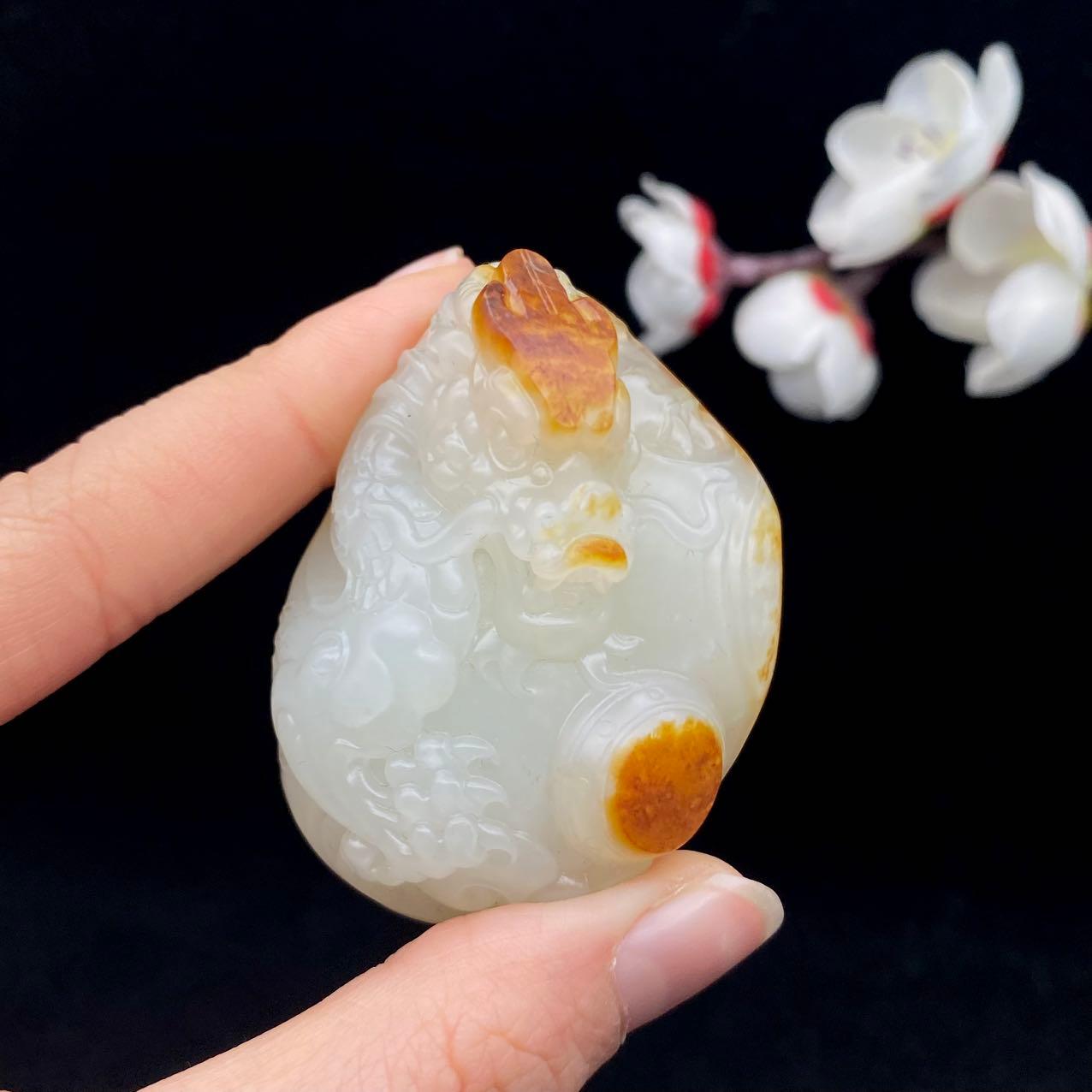 和田玉籽料【龙挂件】（73.3g）