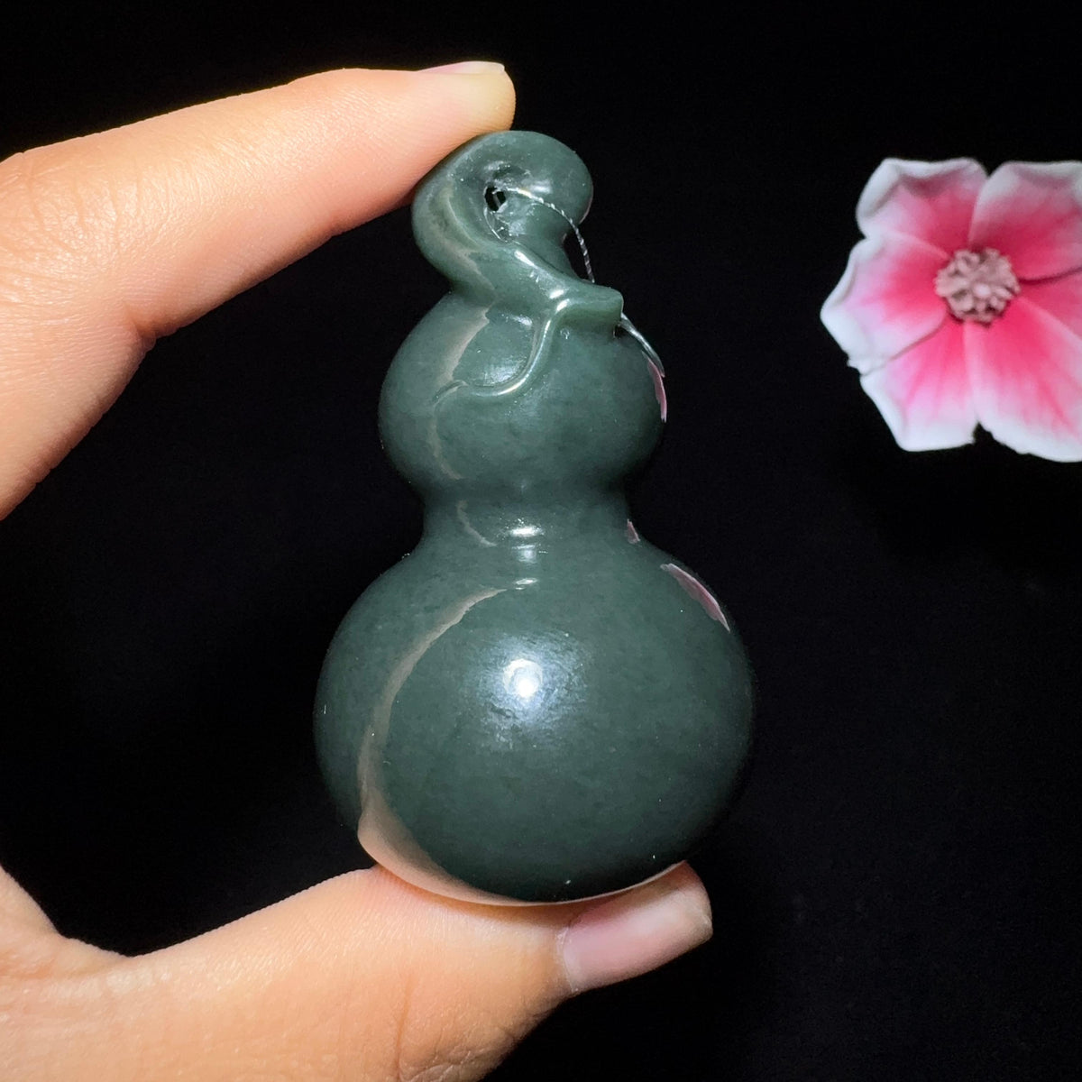 和田玉塔青手把件葫芦（100.0g）