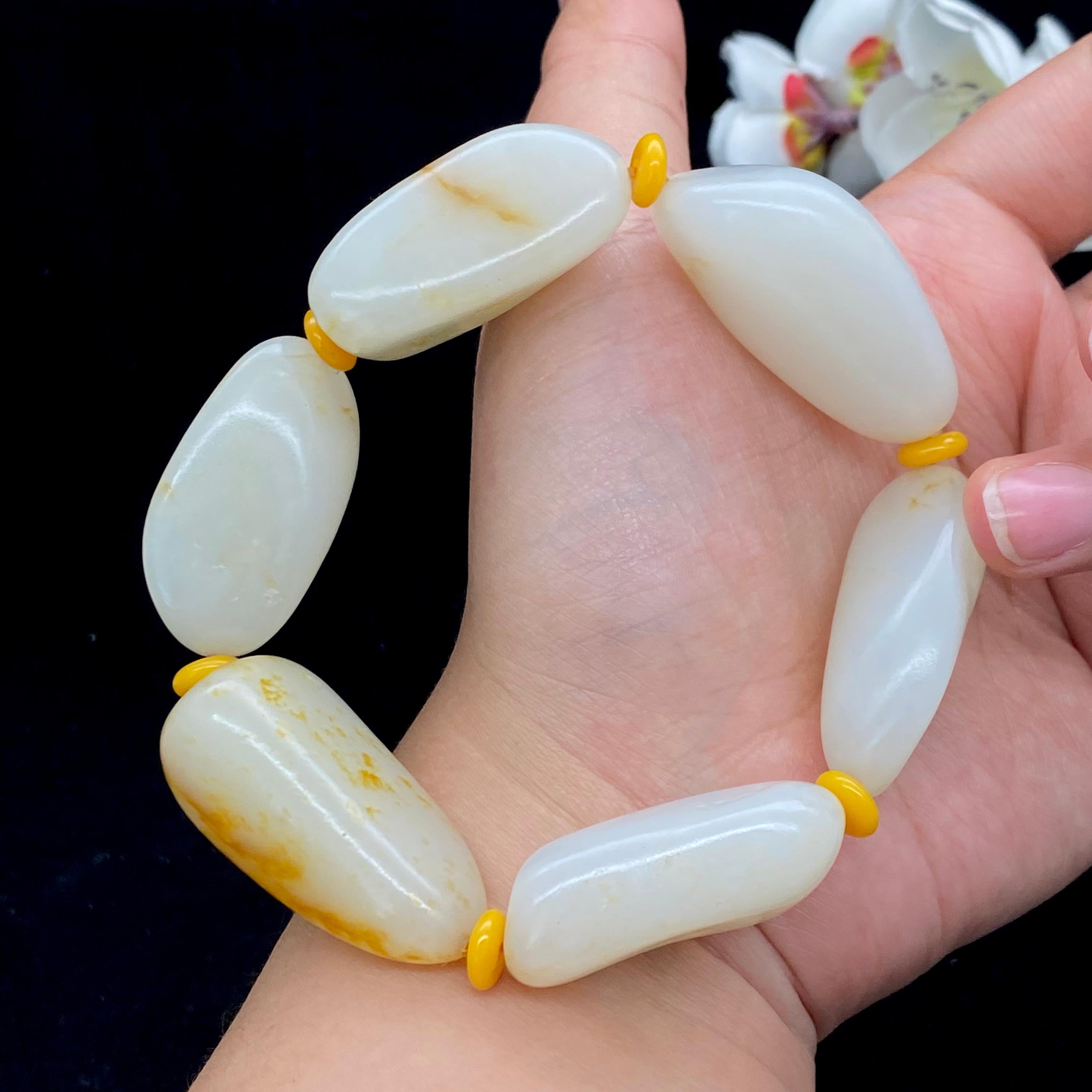 和田玉洒金皮籽料【精品男士手串】（124.6g）