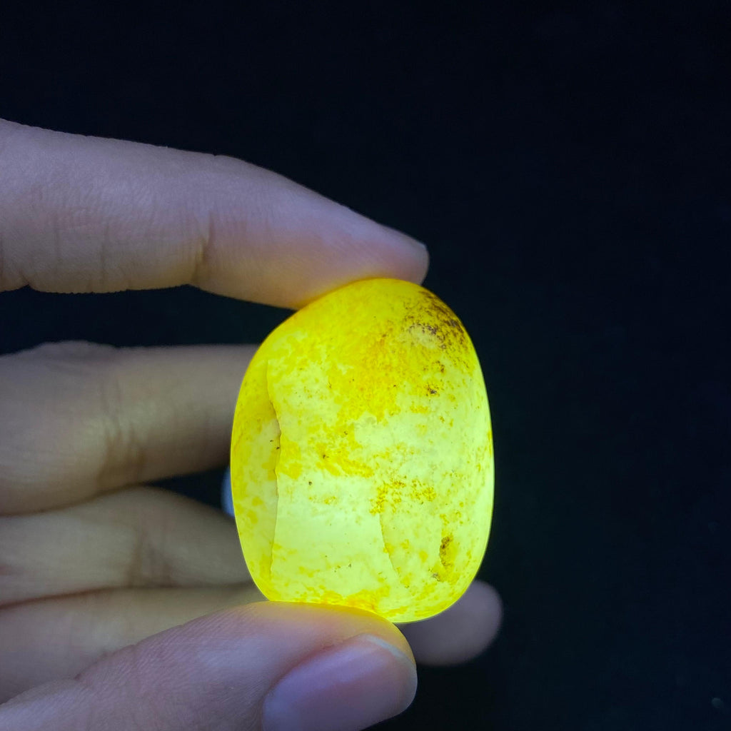 和田玉洒金皮籽料原石（27.5g）