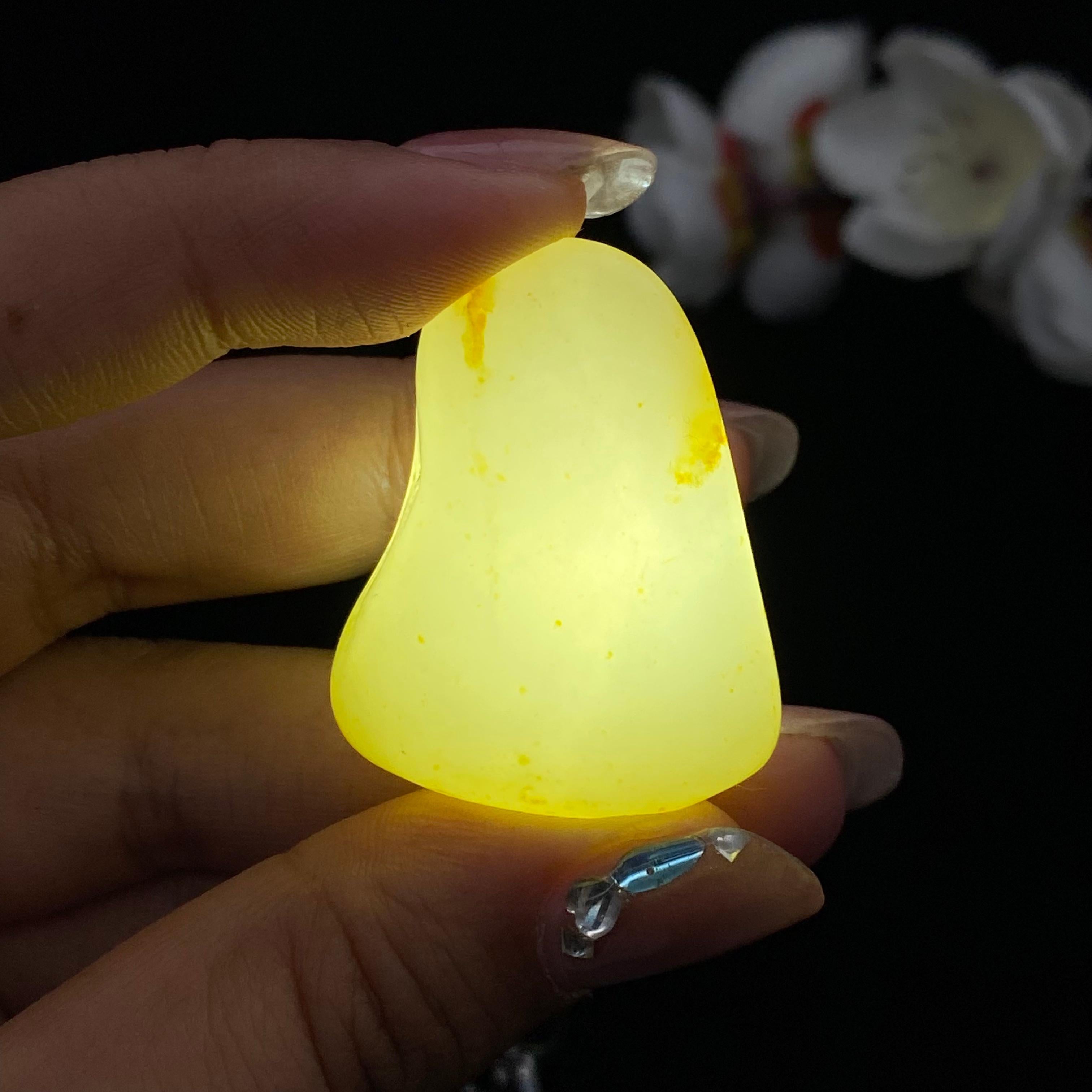 和田玉洒金皮籽料挂件（20g）