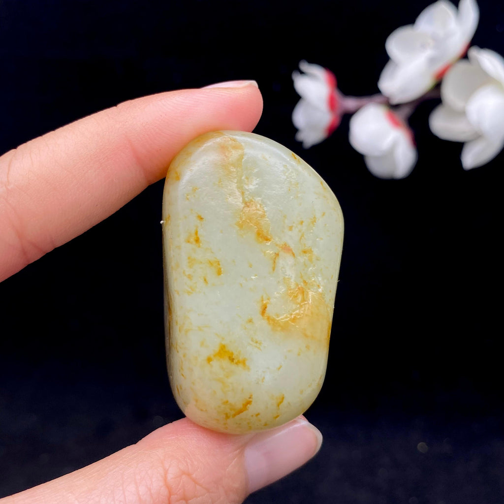 和田玉洒金皮籽料手把件（82.2g）