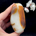 和田玉聚黄皮籽料（279g）