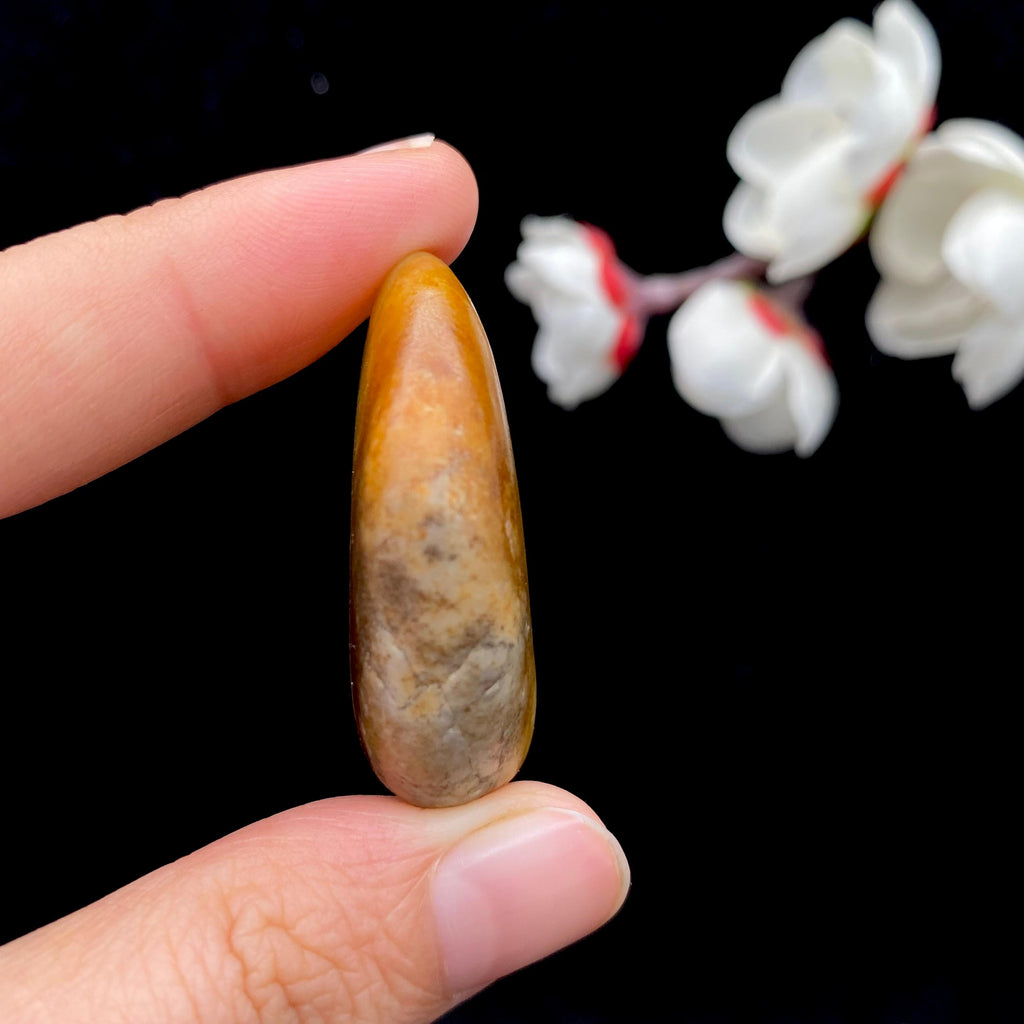 【超值推荐】和田玉聚黄皮籽料挂件（19.8g）