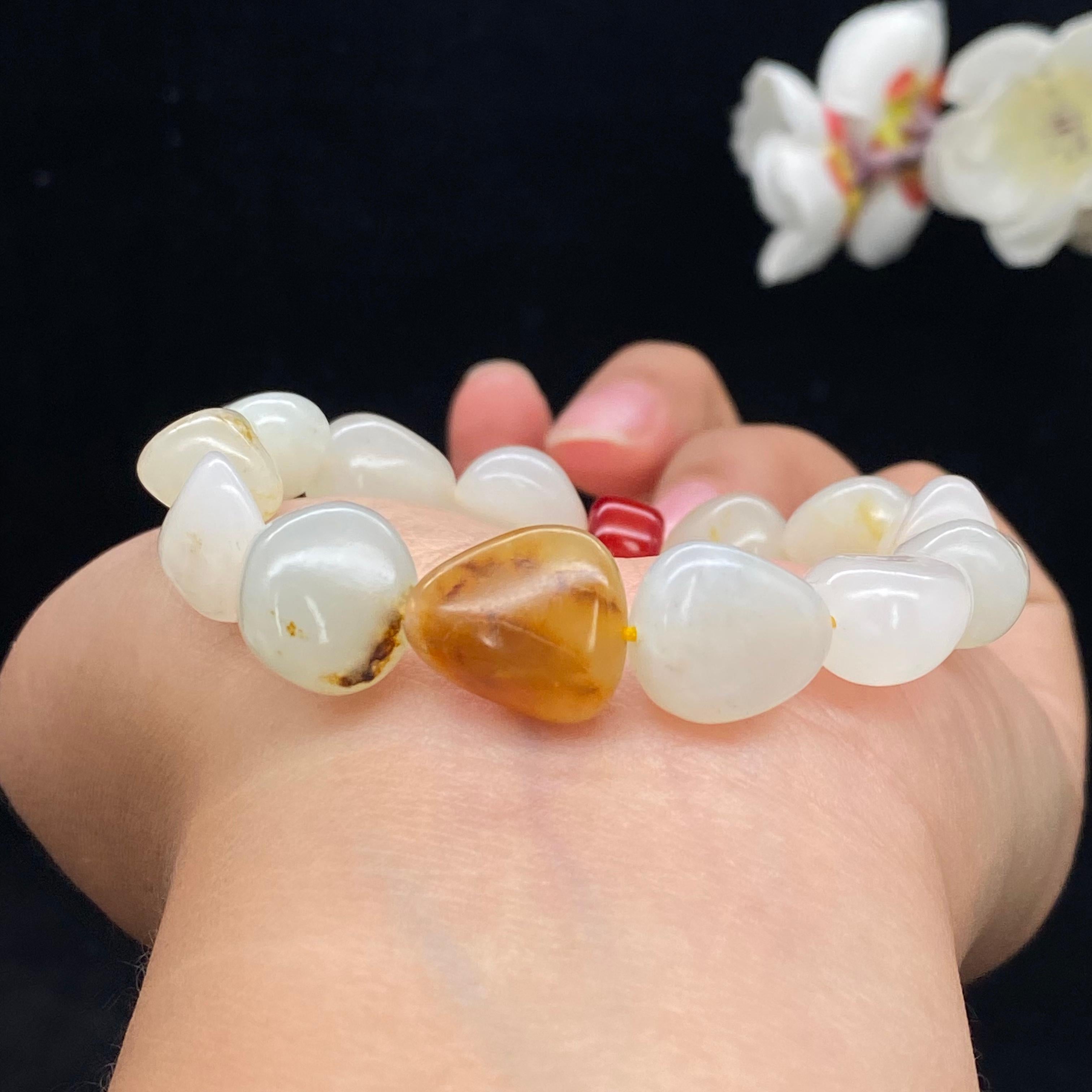 和田玉白玉带黄皮籽料【精品手串】（30.2g）