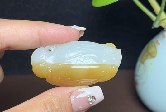 新疆和田玉且末糖白羊脂玉金玉满堂（24.1g）