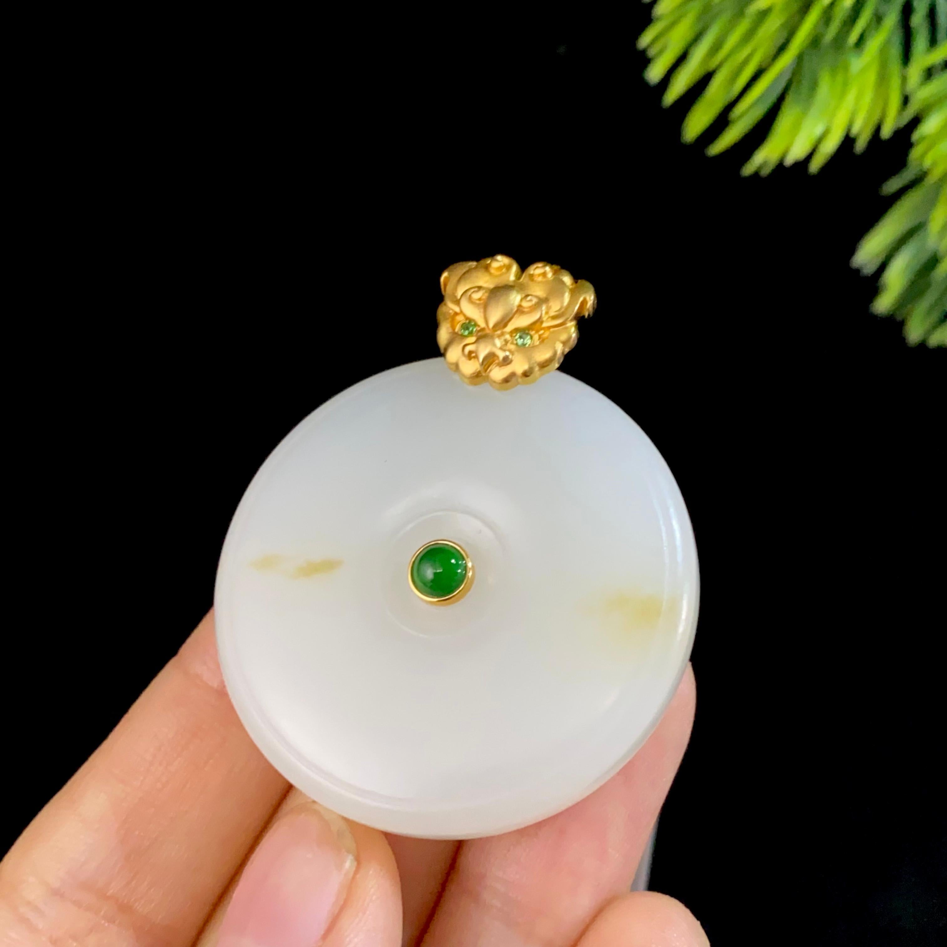 和田玉18k金糖白平安扣吊坠（21.6g）