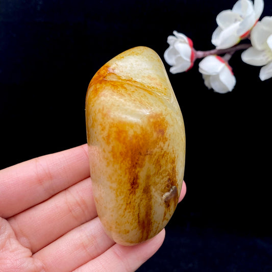 和田玉洒金皮籽料原石（207.4g）