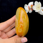 和田玉满洒红皮籽料原石（290.6g）