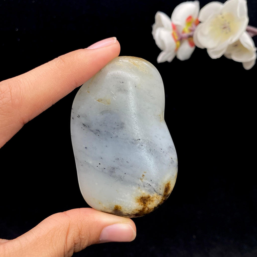 【超值推荐】和田玉青花带黑皮籽料手把件（96.2g）