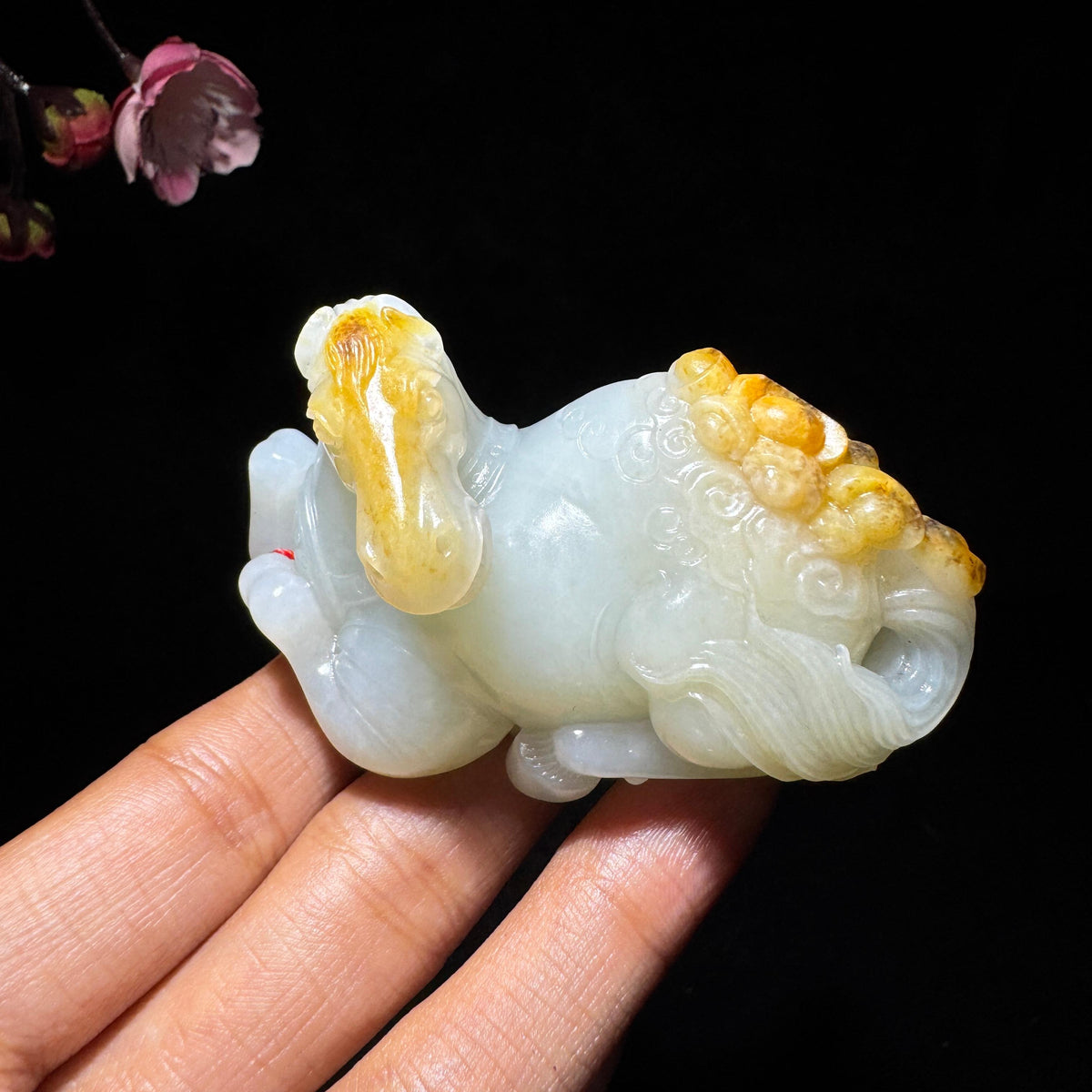 和田玉籽料白玉马（108.4g）
