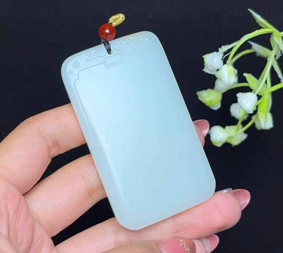 和田玉糖白平安无事牌（67.4g）