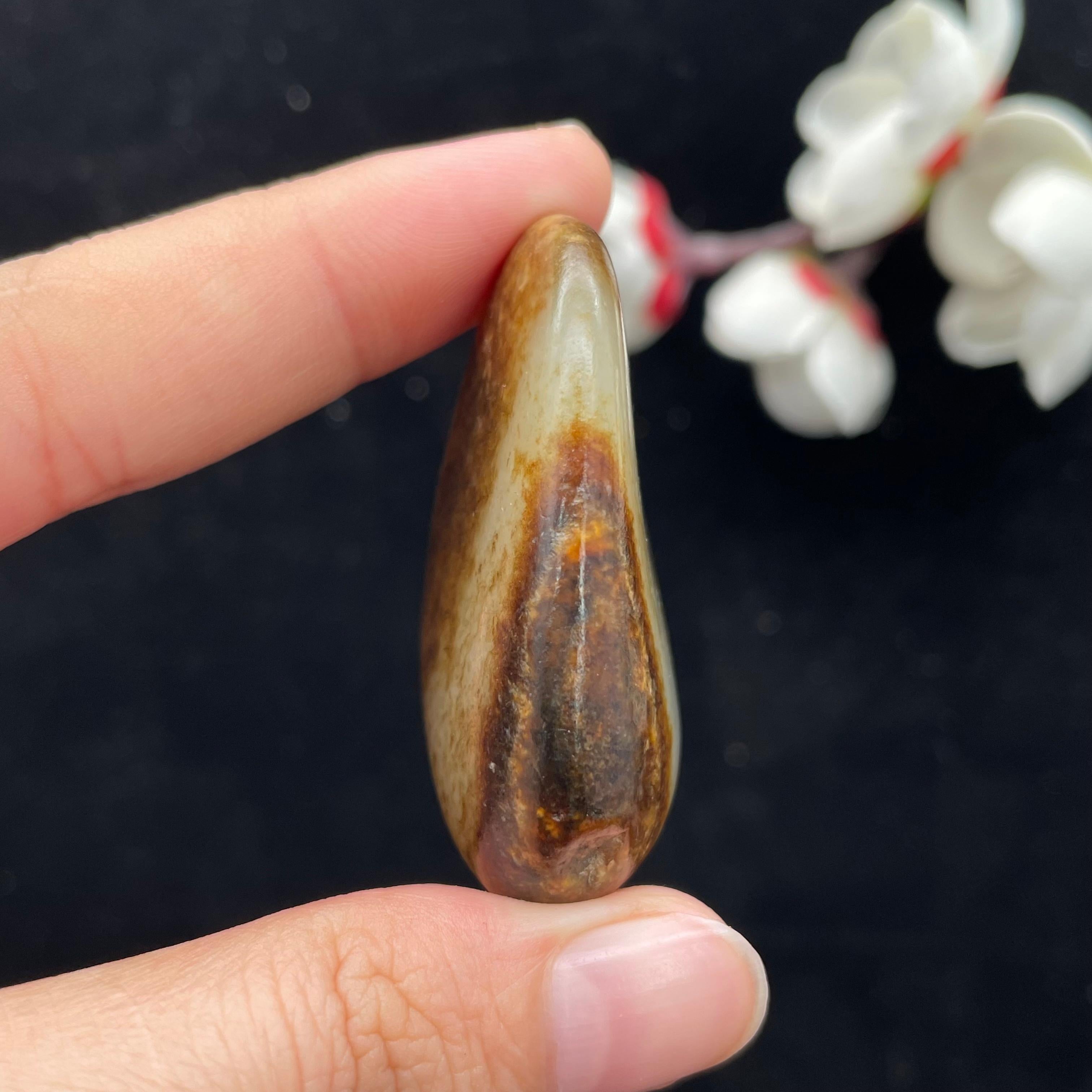 和田玉秋梨皮籽料（39.8g）