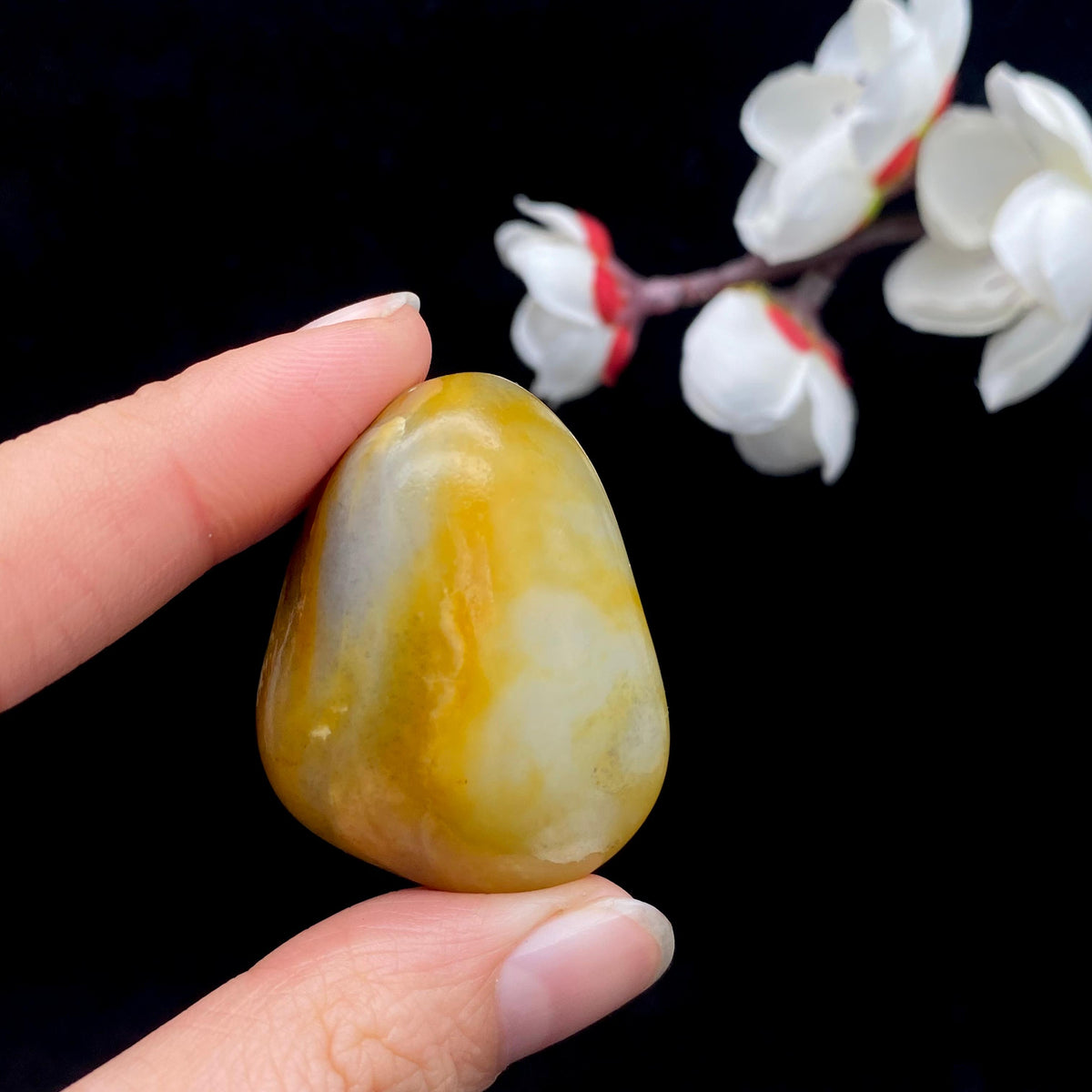 【超值推荐】和田玉黄皮籽料原石（27.2g）