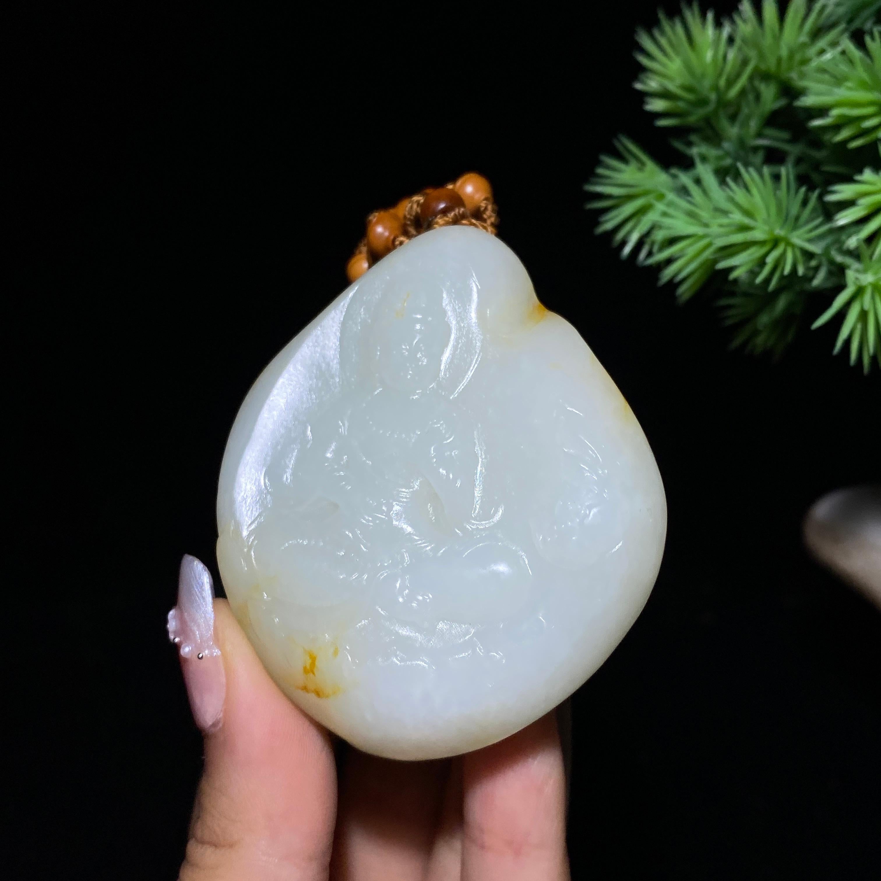和田玉籽料观音（95.2g）