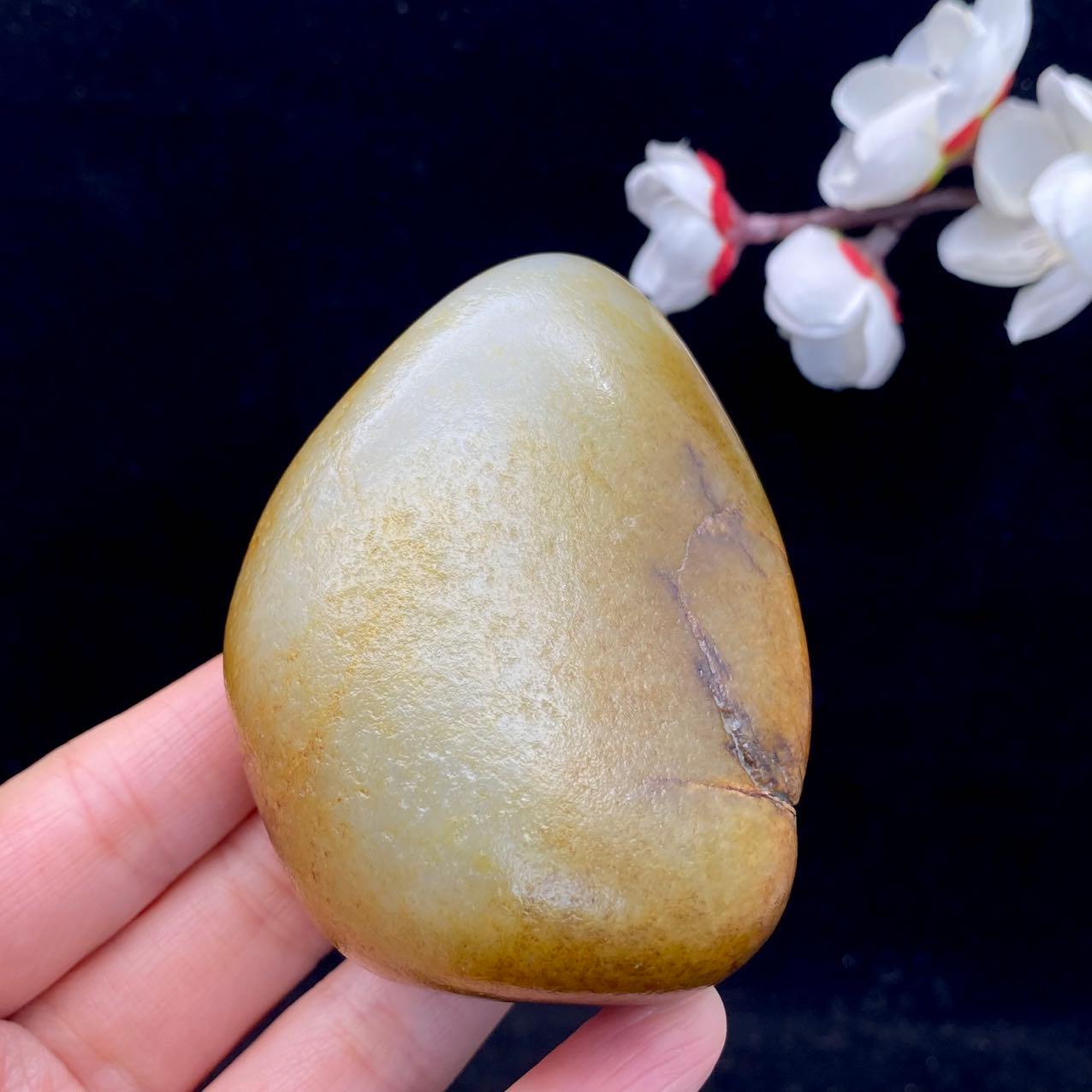 和田玉聚黄皮籽料原石（230g）