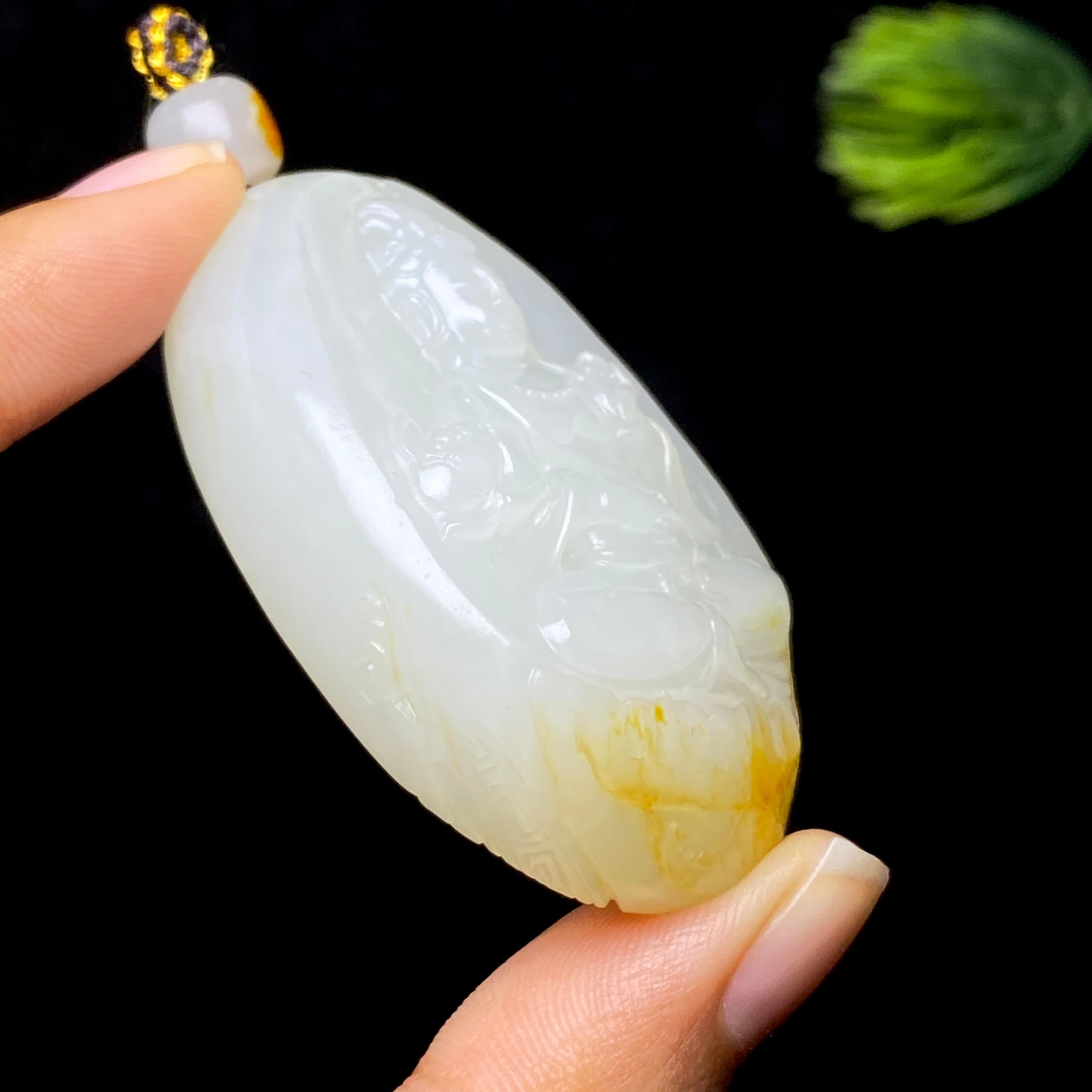 和田玉籽料观音（52.7g）