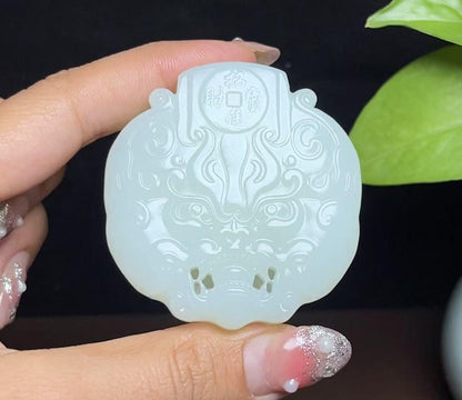 和田羊脂玉守护神皮带扣（71.5g）