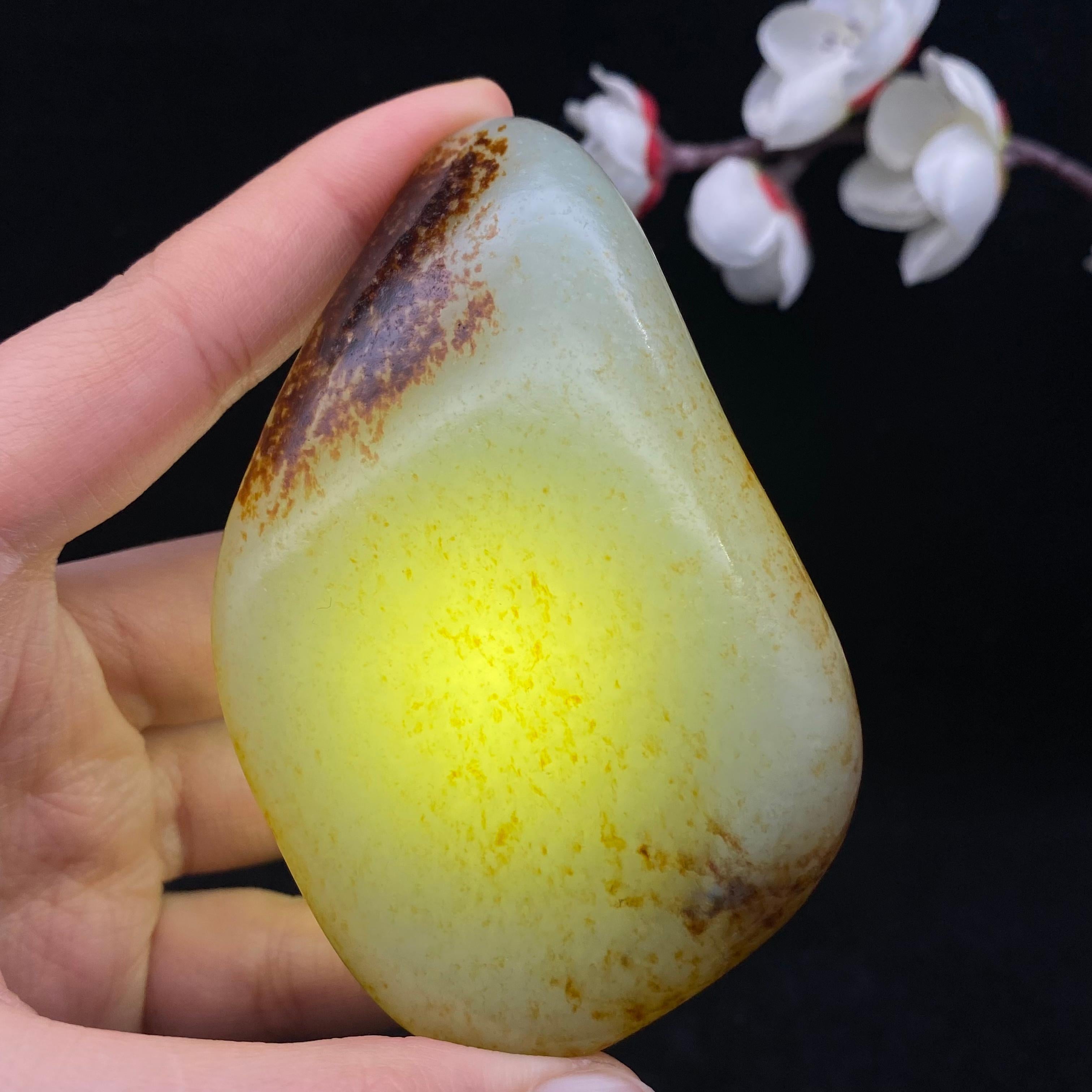 和田玉聚黄皮籽料手把件（148.2g）